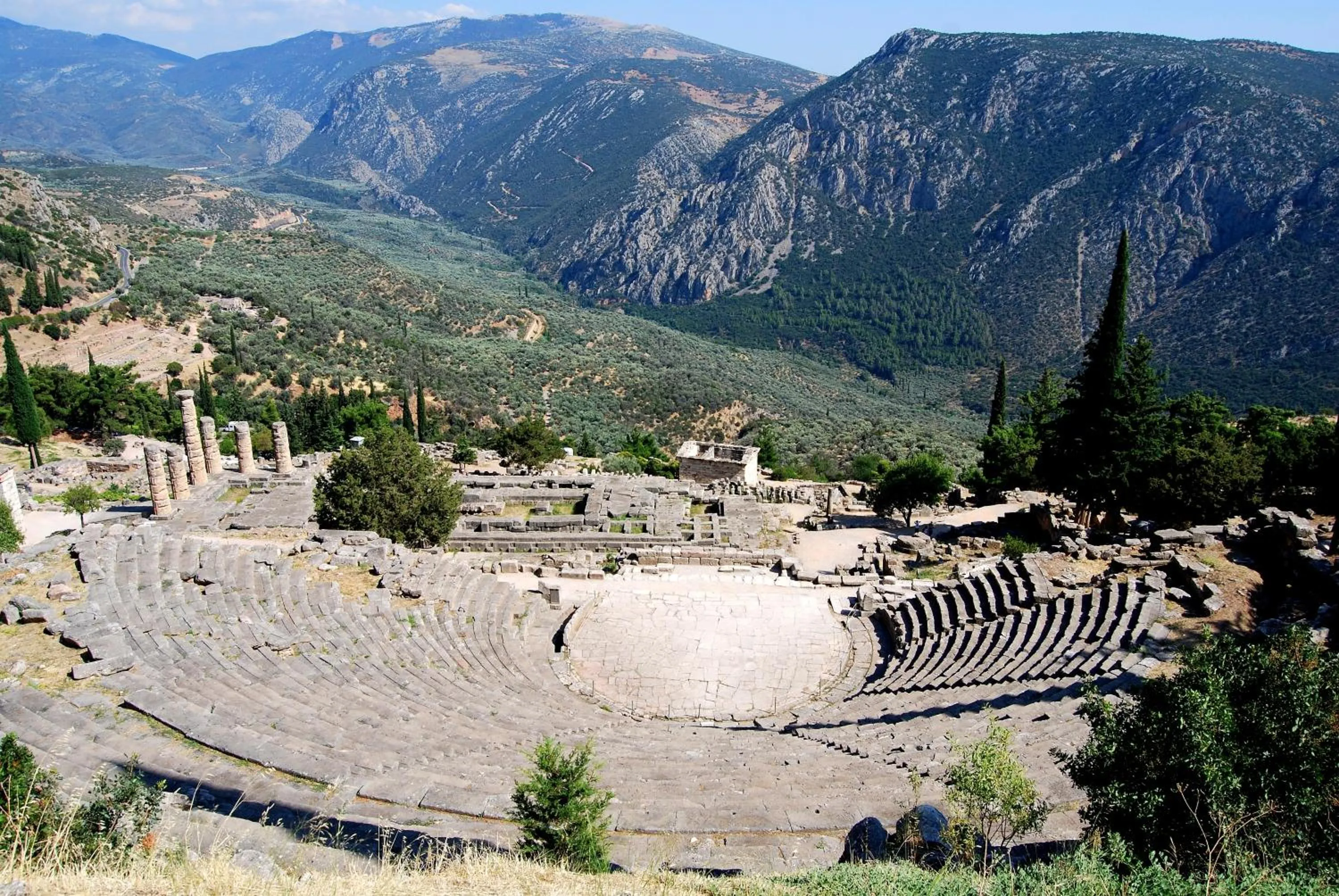 Hiking in Hotel Galaxias