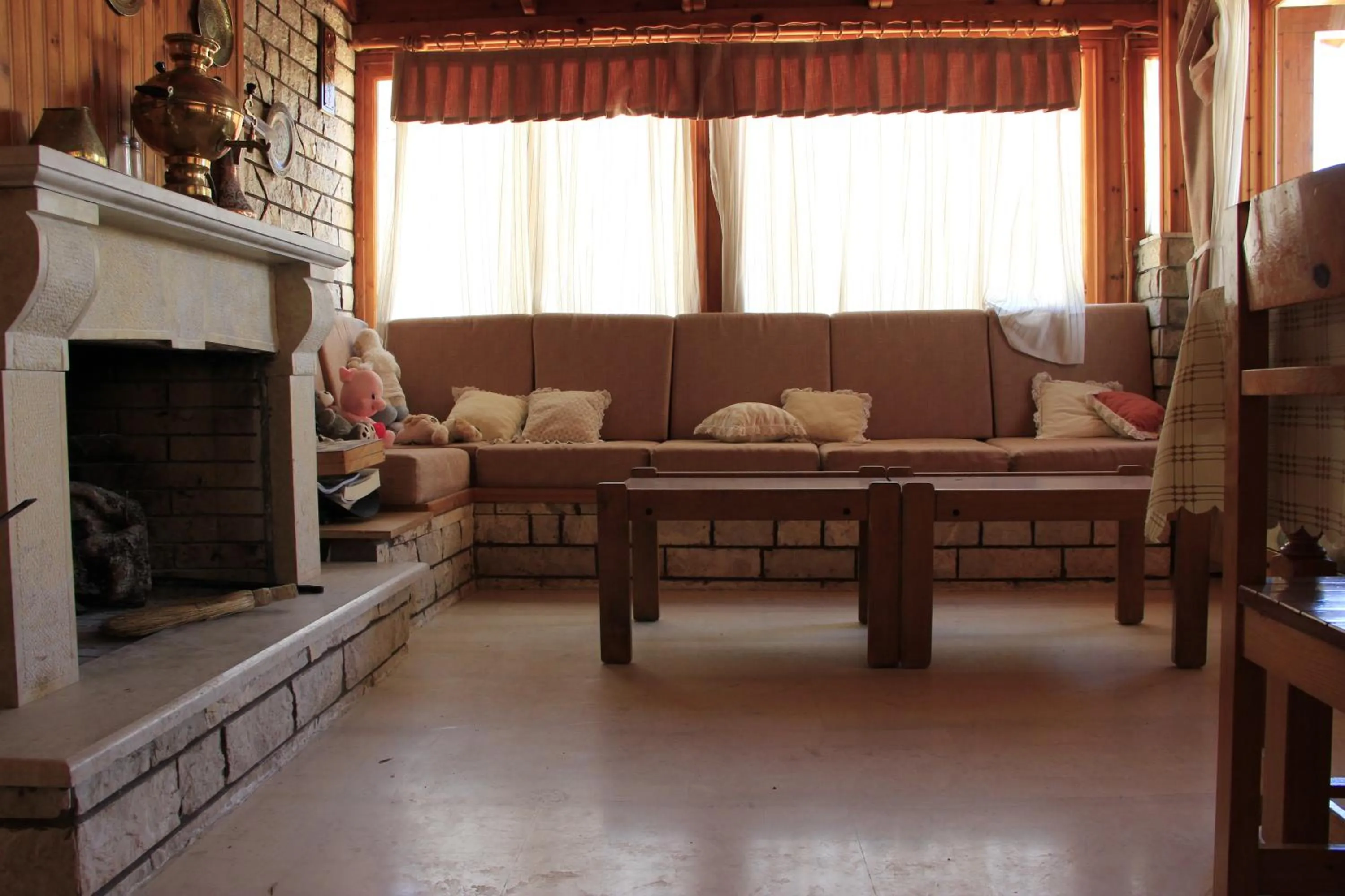 Communal lounge/ TV room in Hotel Galaxias