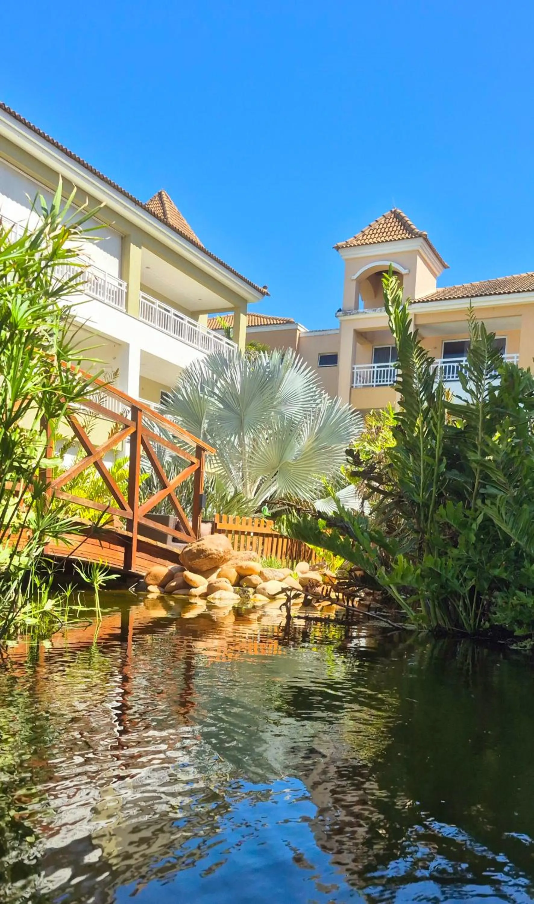 Property building in Atlantic Palace Family inn