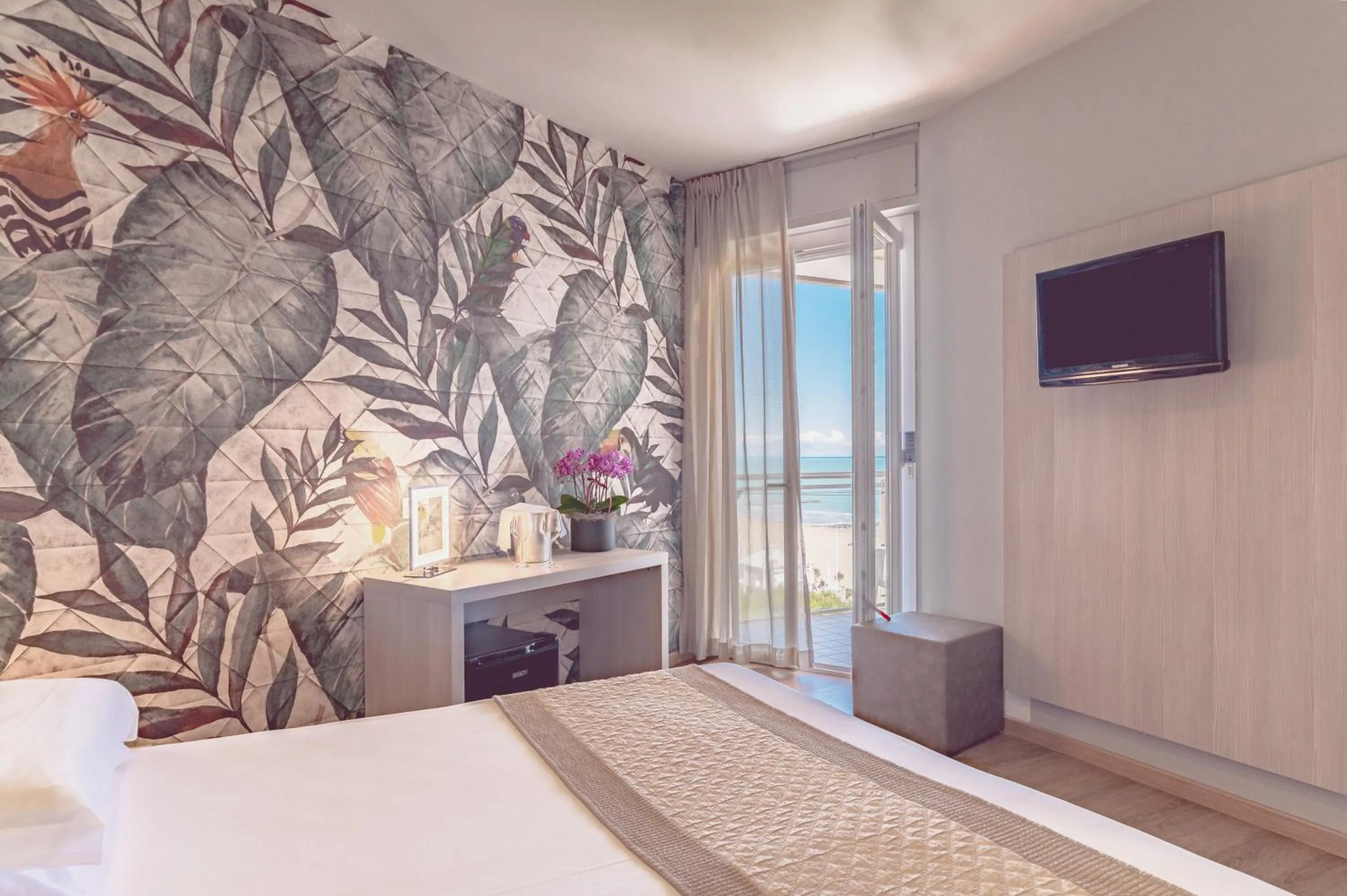 Bedroom, Bed in Hotel Cesare Augustus