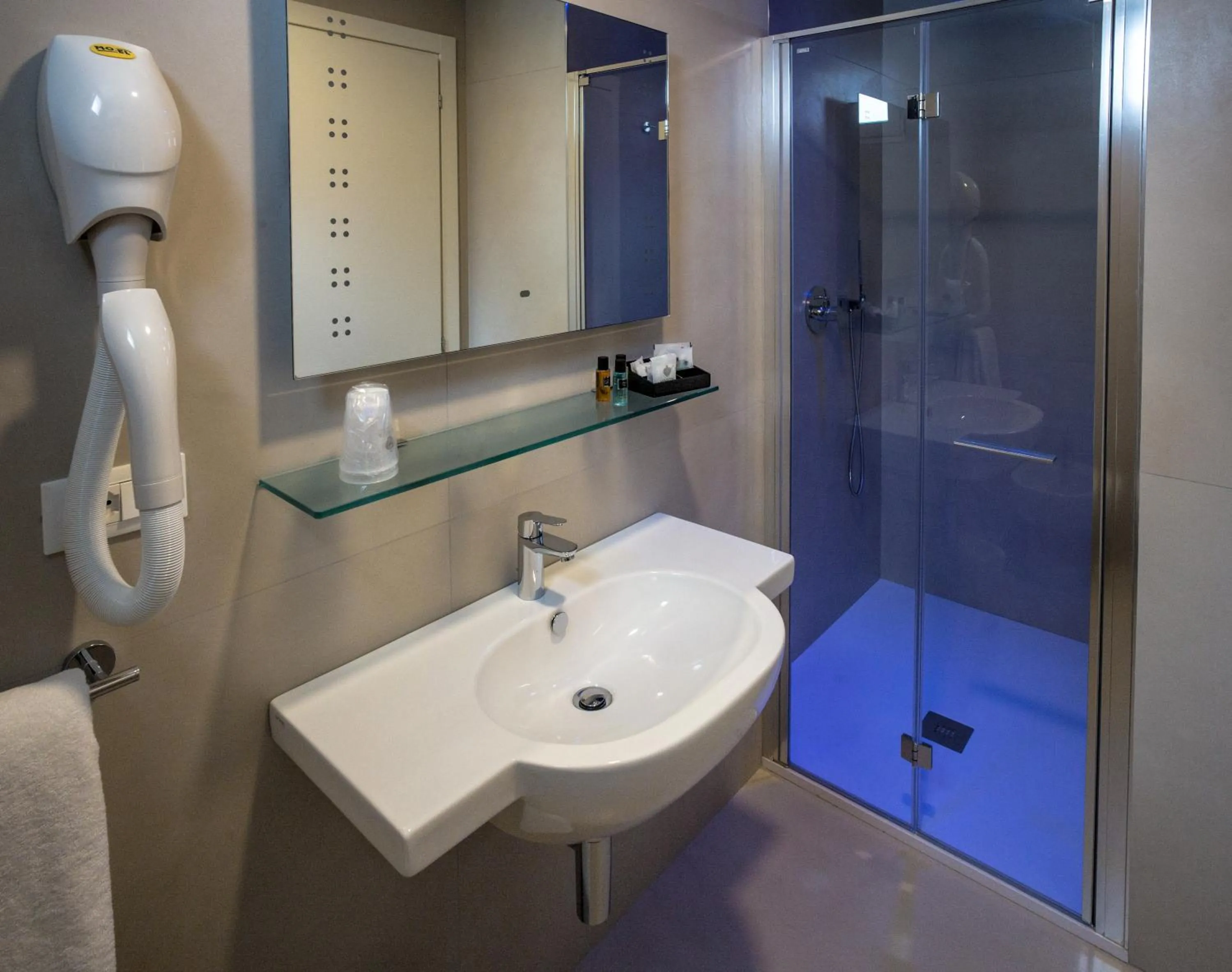 Bathroom in Hotel Cesare Augustus