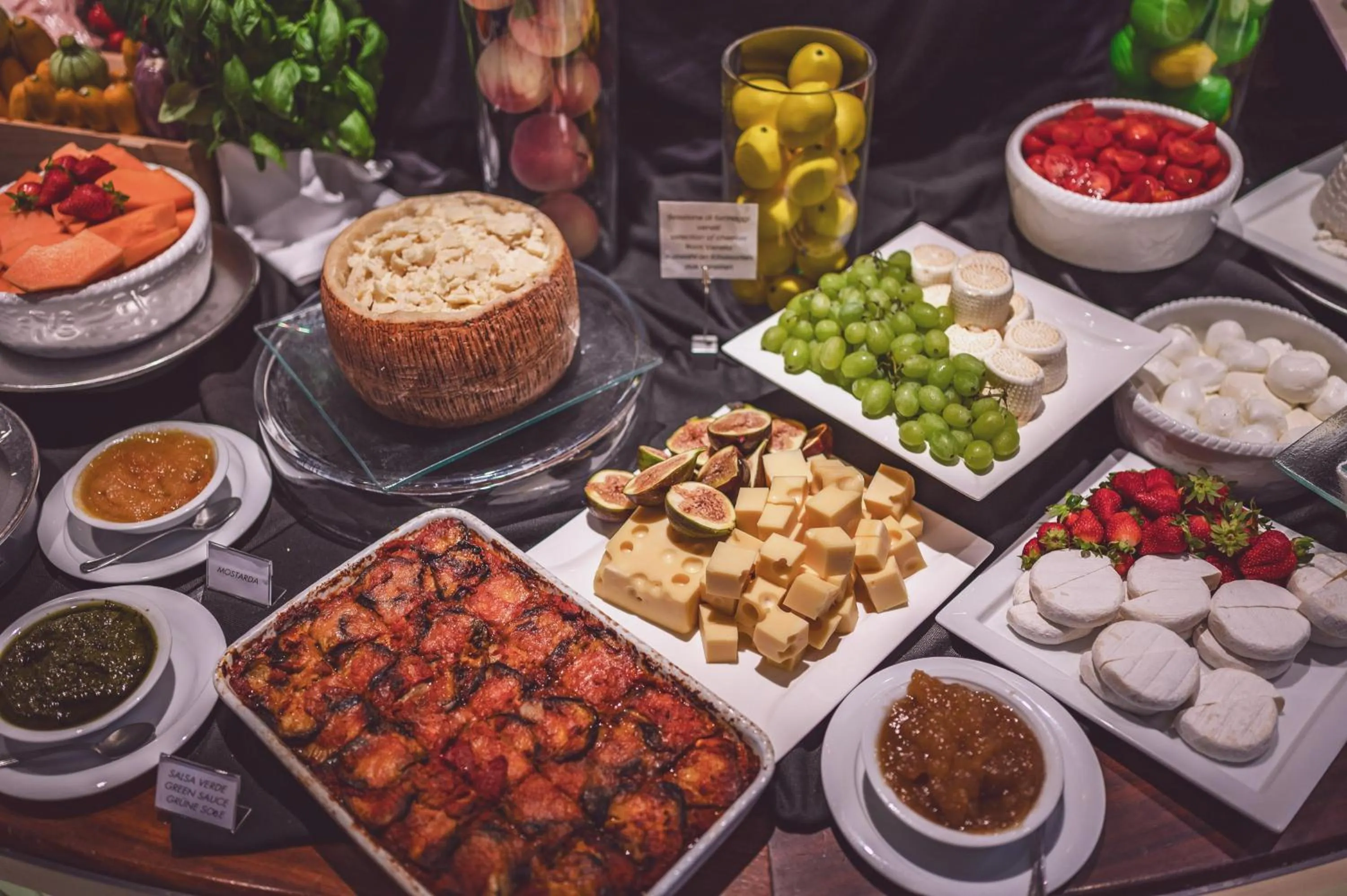 Restaurant/places to eat in Hotel Cesare Augustus