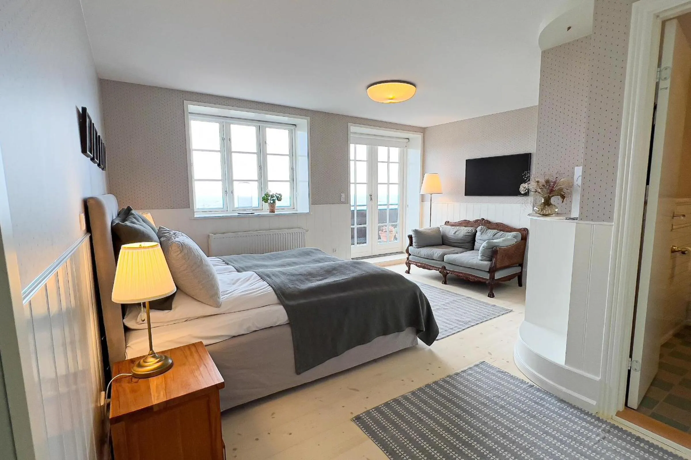 Photo of the whole room, Bed in Stammershalle Badehotel