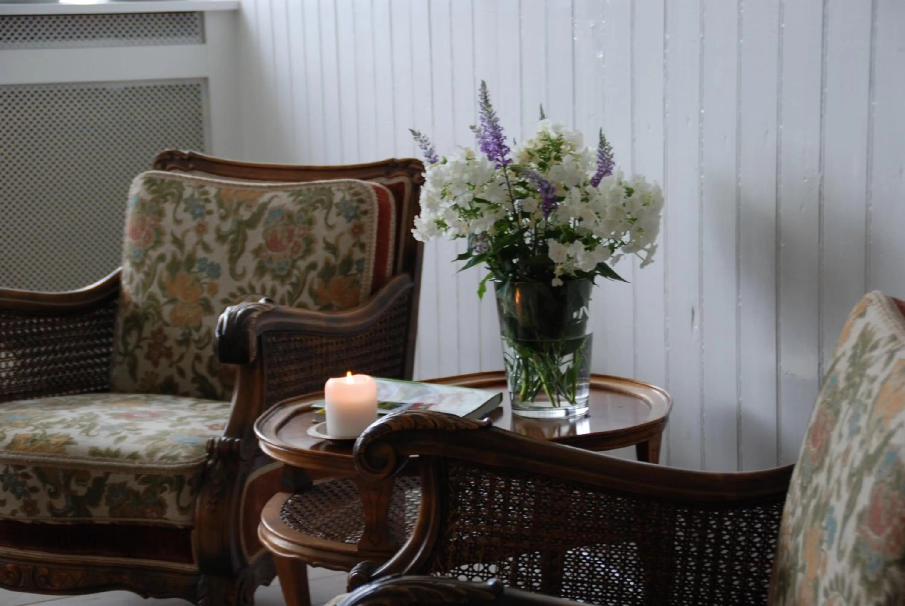 Communal lounge/ TV room in Stammershalle Badehotel