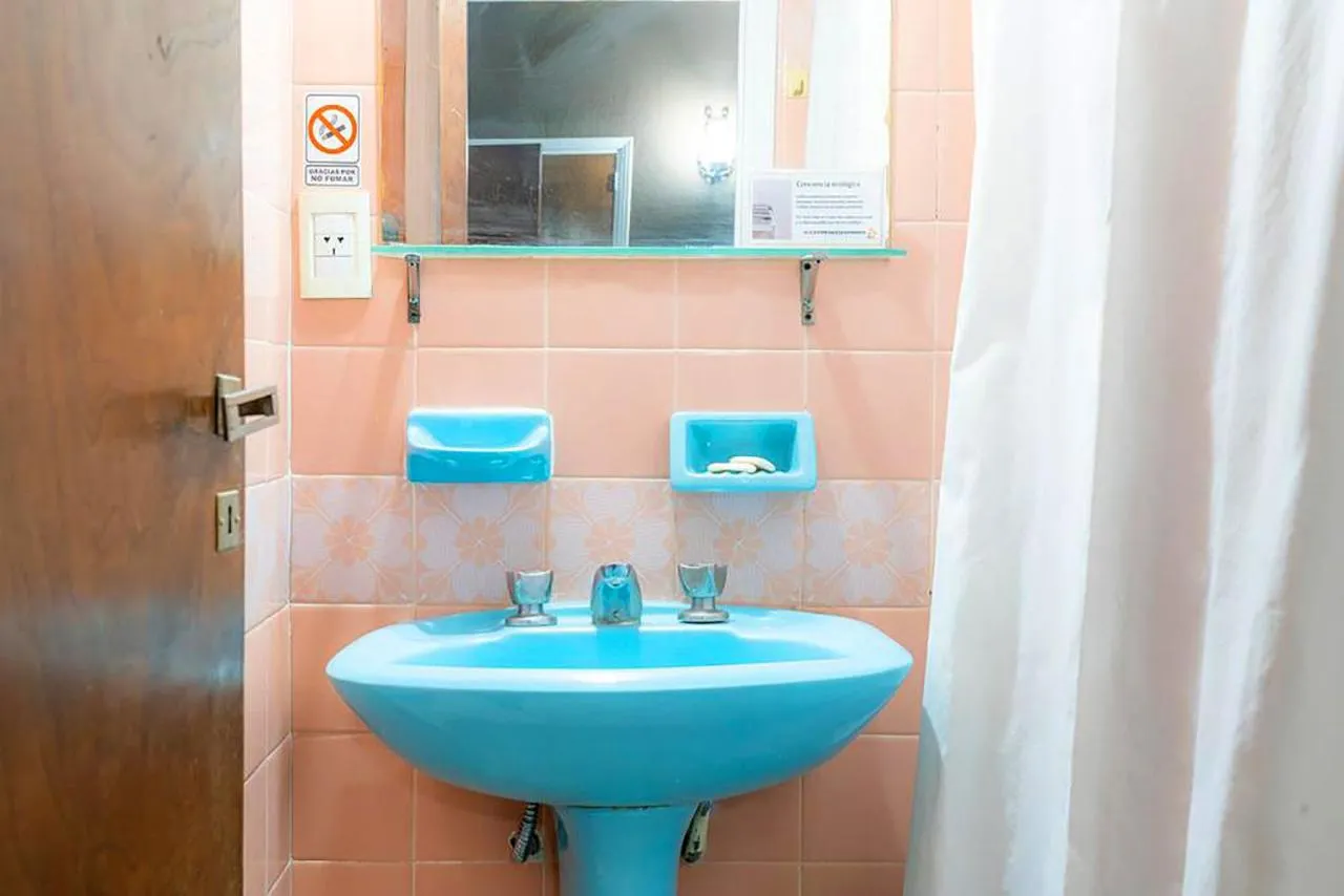 Bathroom in Argentino Hotel