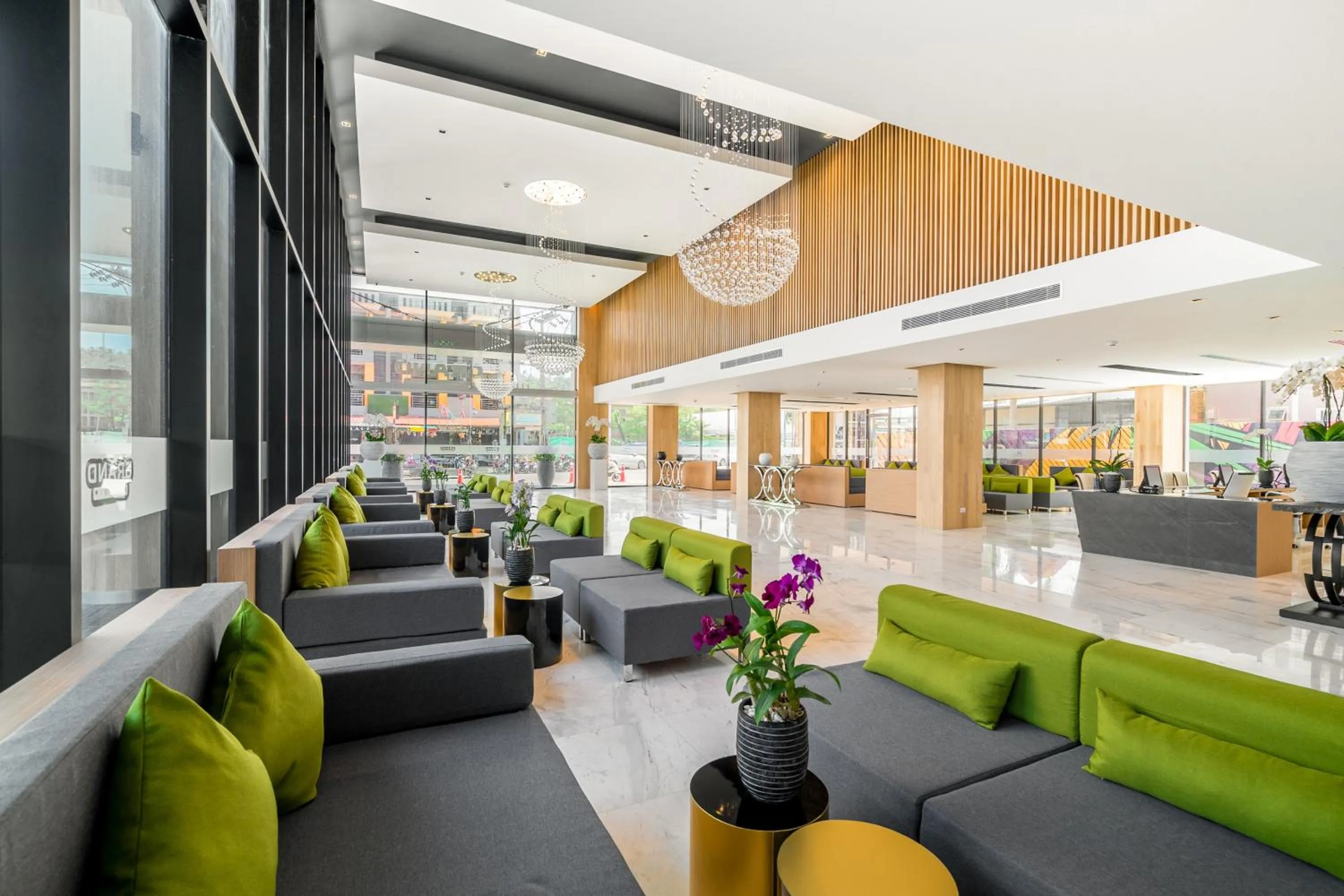 Living room in Grand Kata VIP - Kata Beach