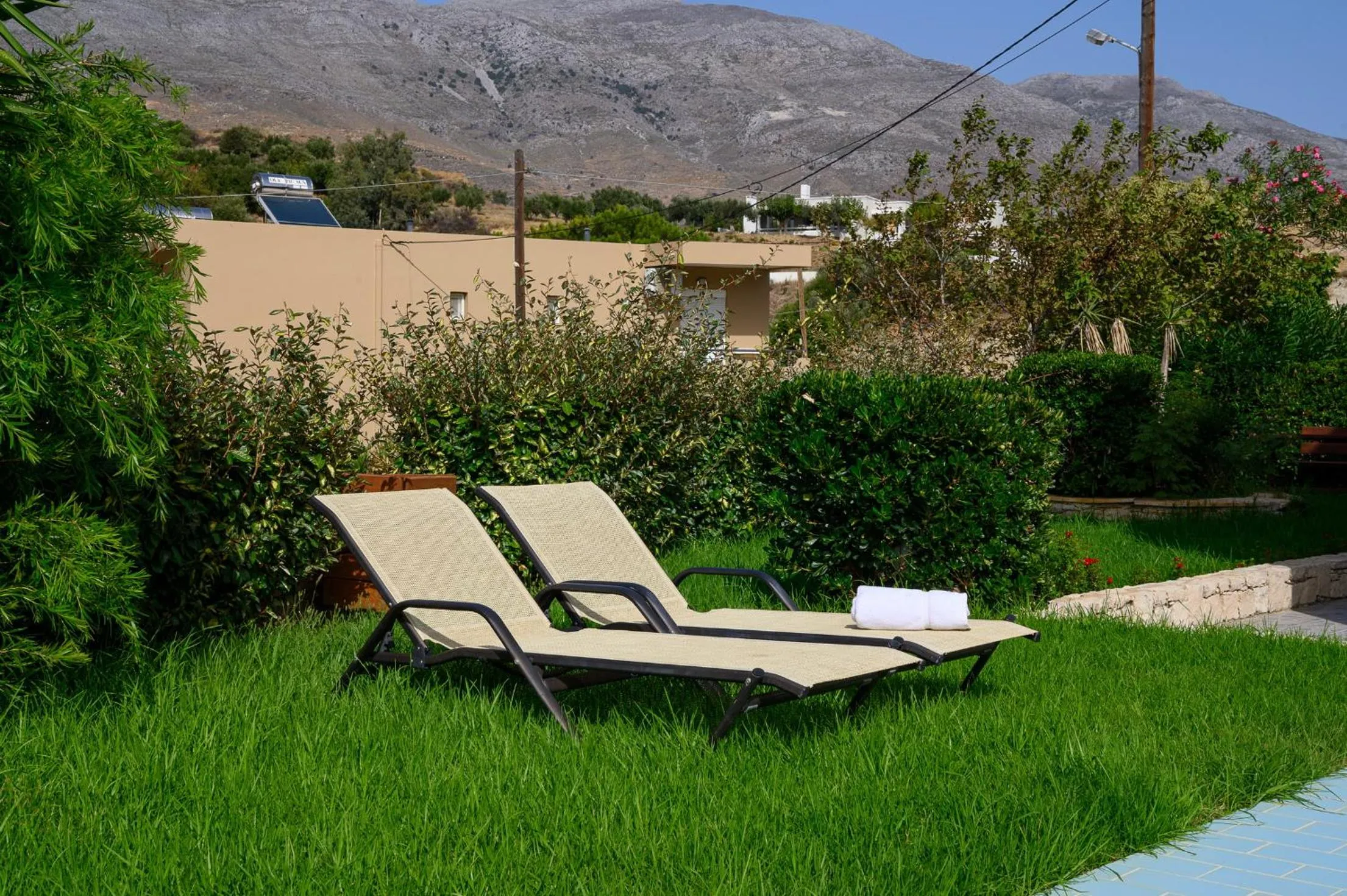 Garden in Anthos Apartments