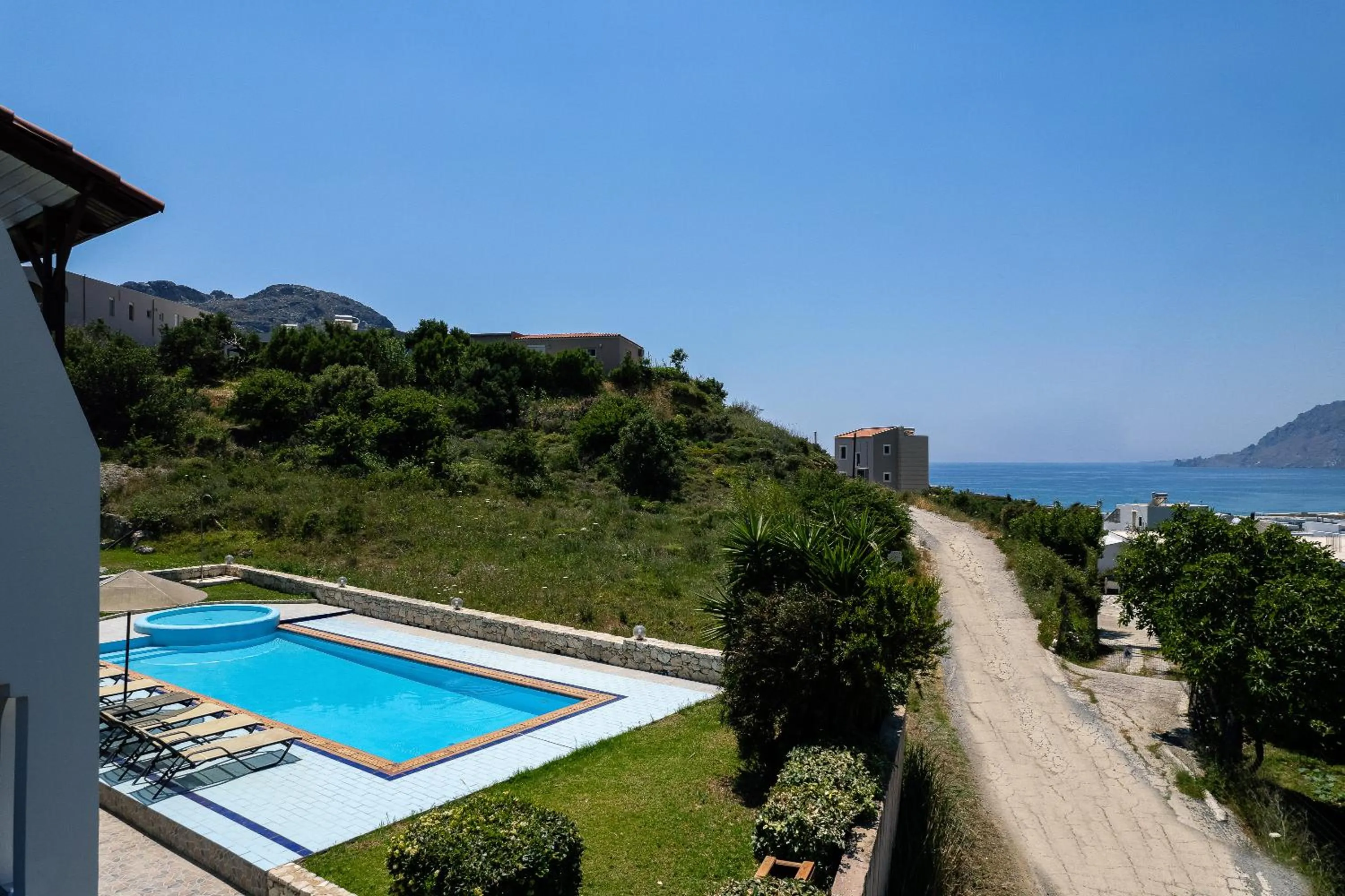 Swimming pool in Anthos Apartments