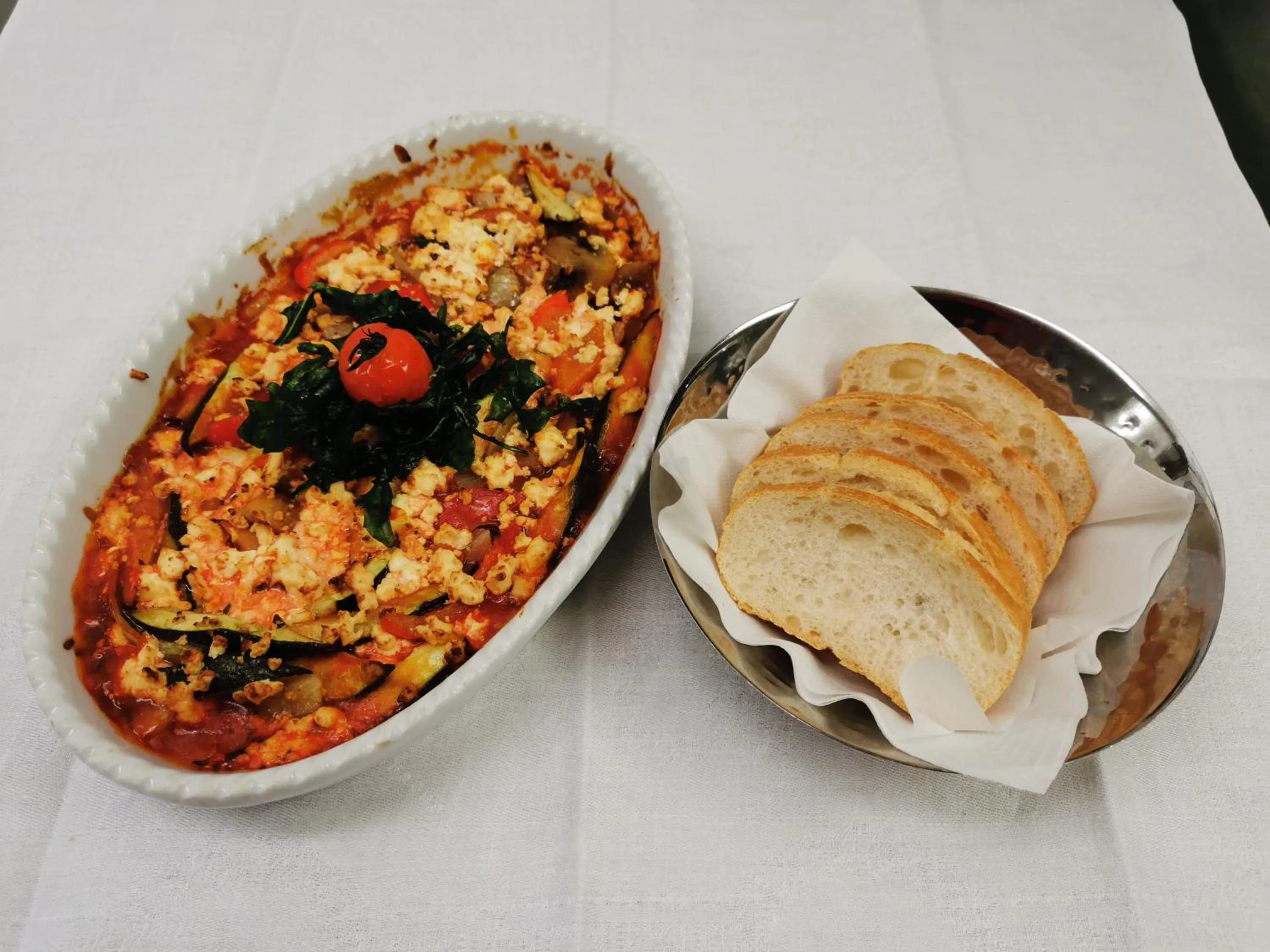 Restaurant/places to eat in Tetens Gasthof