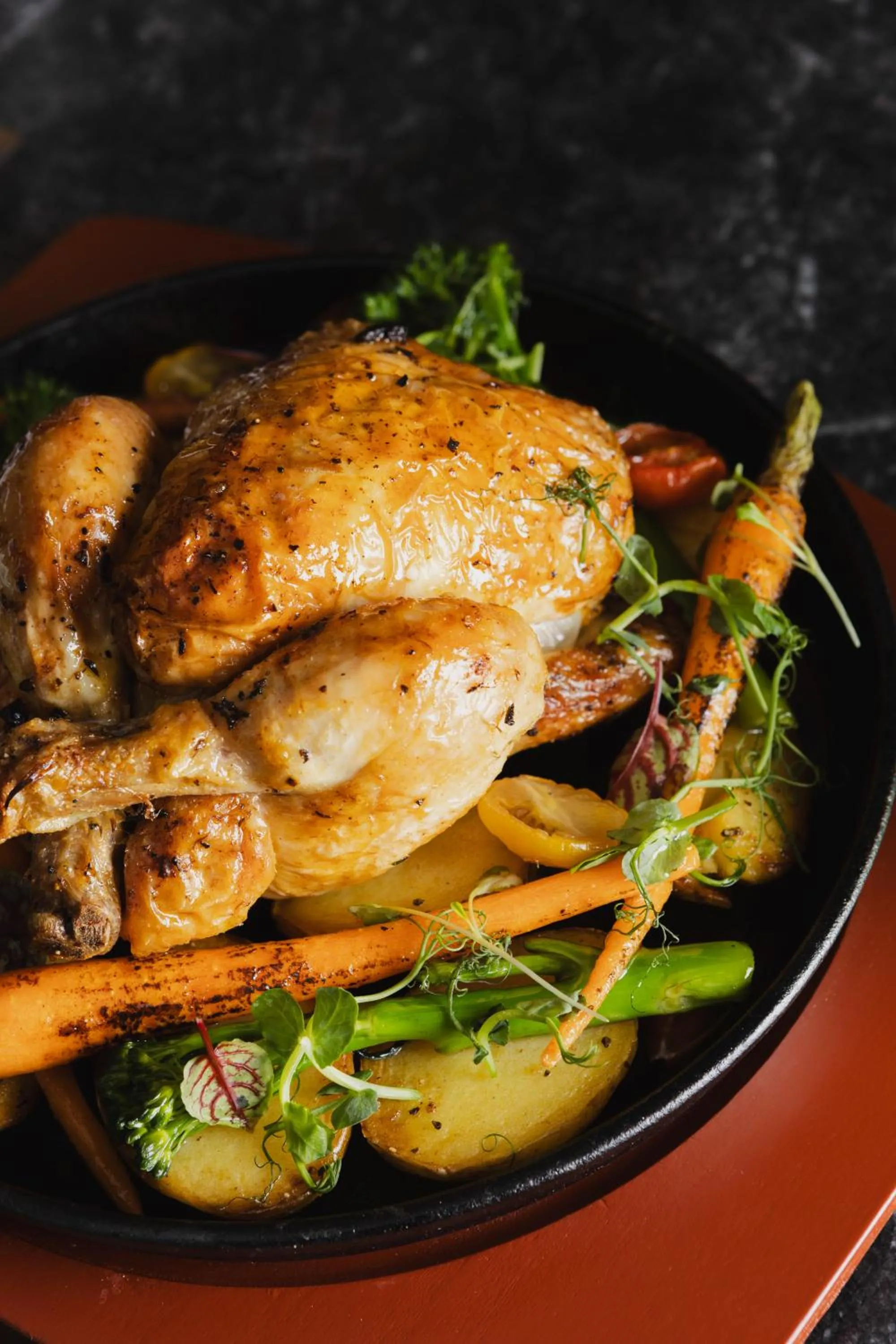 Food and drinks in Melia White House Hotel