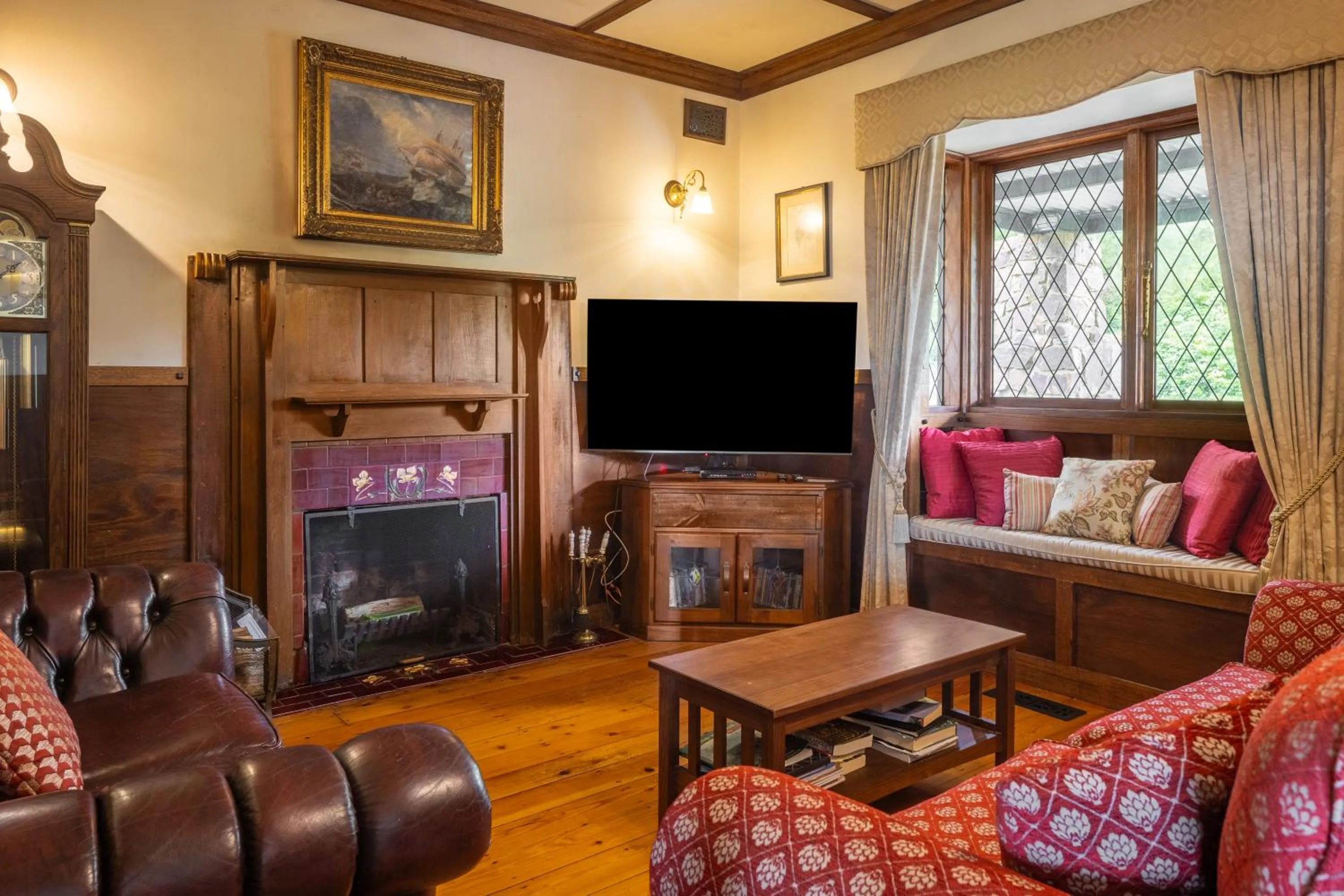 Living room in A Cottage with a View at Tudor Ridge