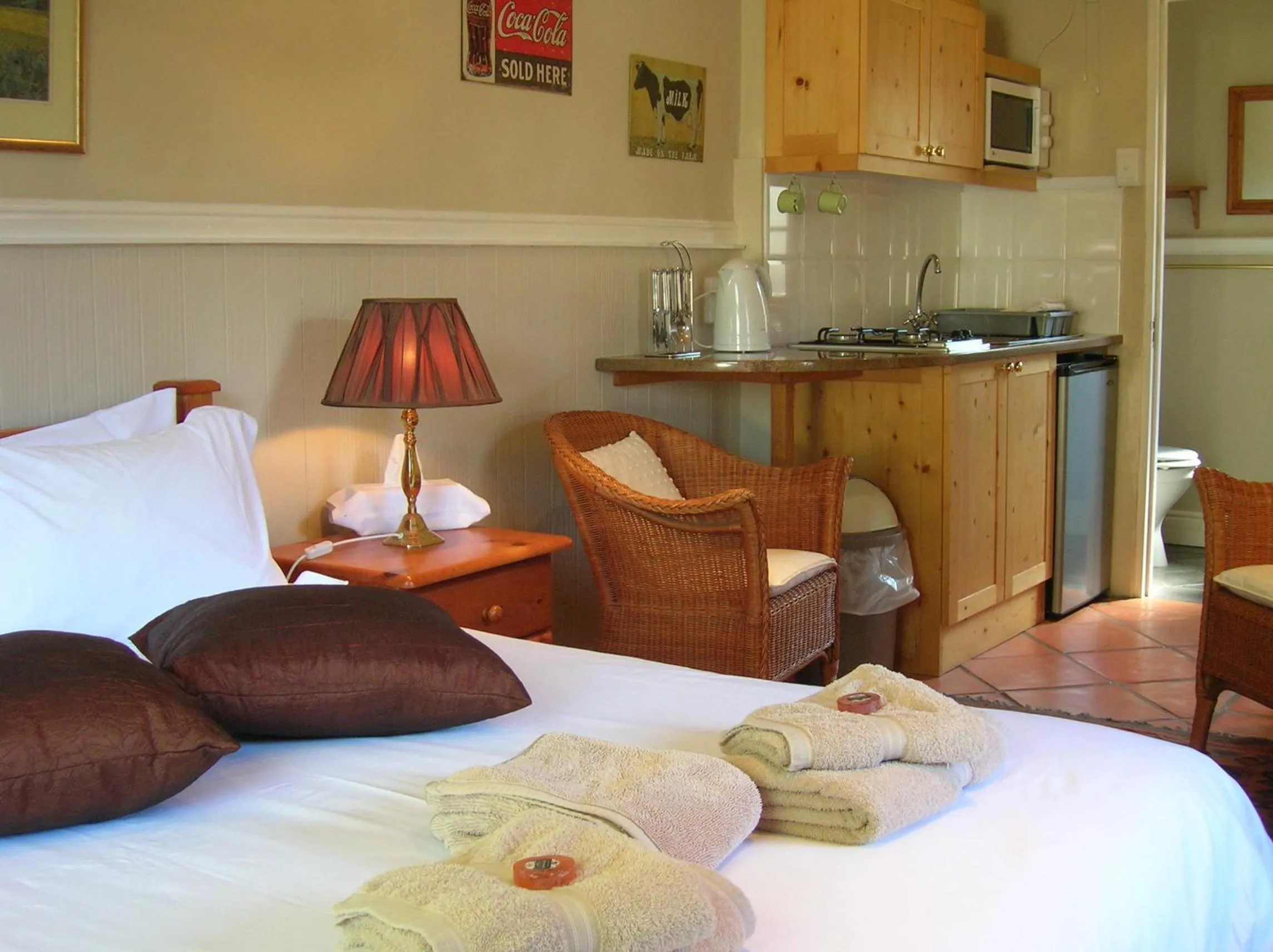 Coffee/tea facilities, Bed in The Old Trading Post