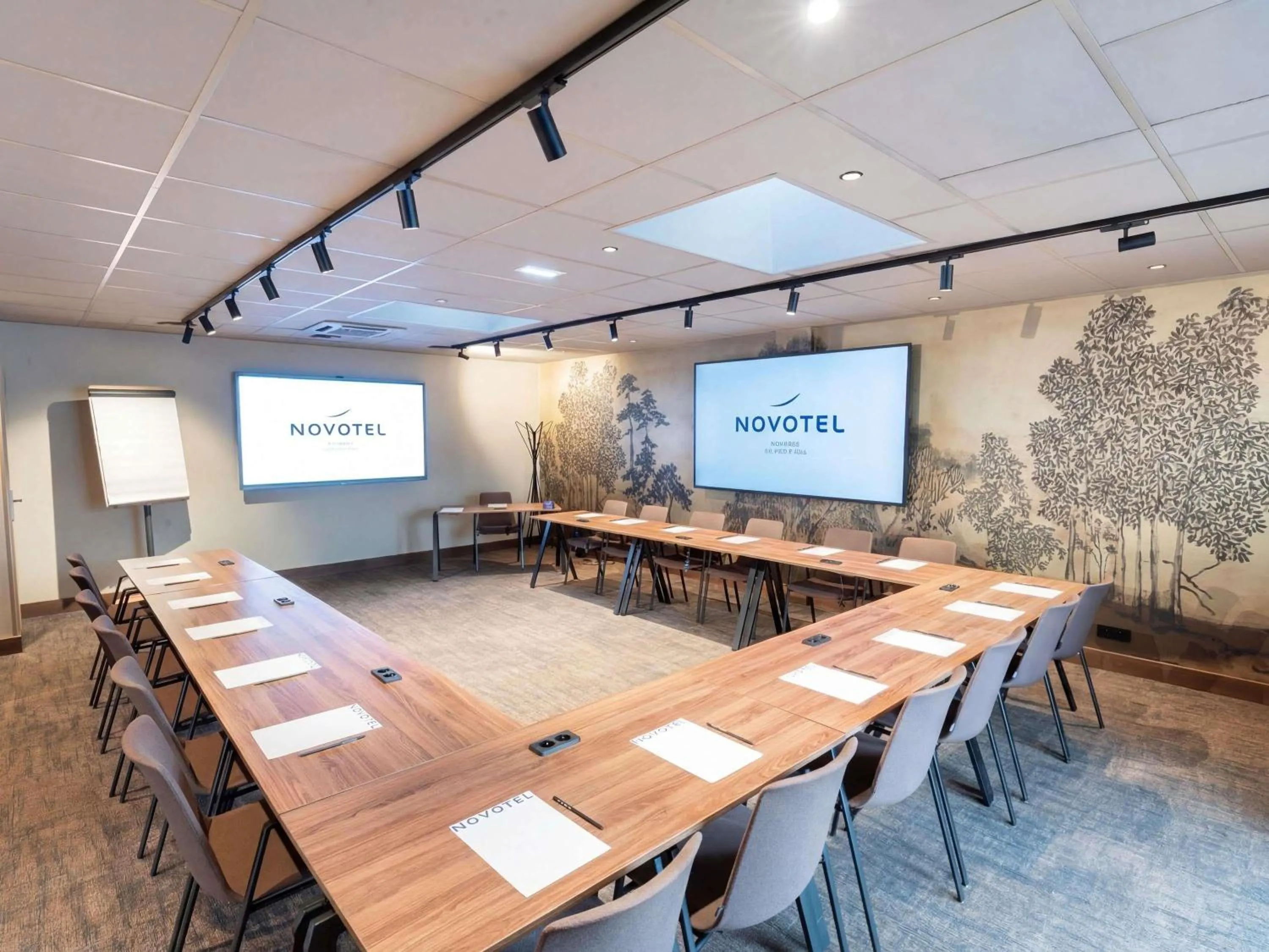 Meeting/conference room in Novotel SPA Rennes Centre Gare