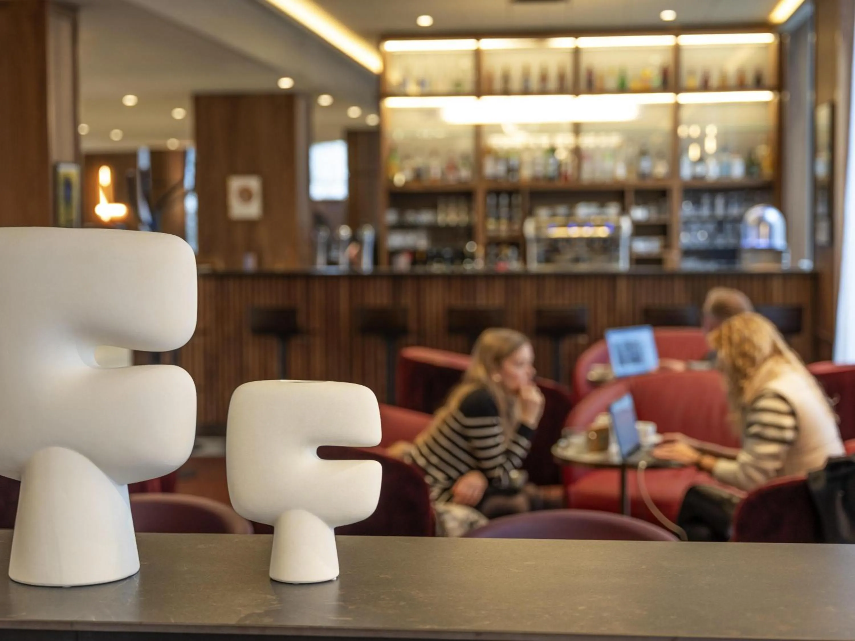 Lounge or bar in Novotel SPA Rennes Centre Gare