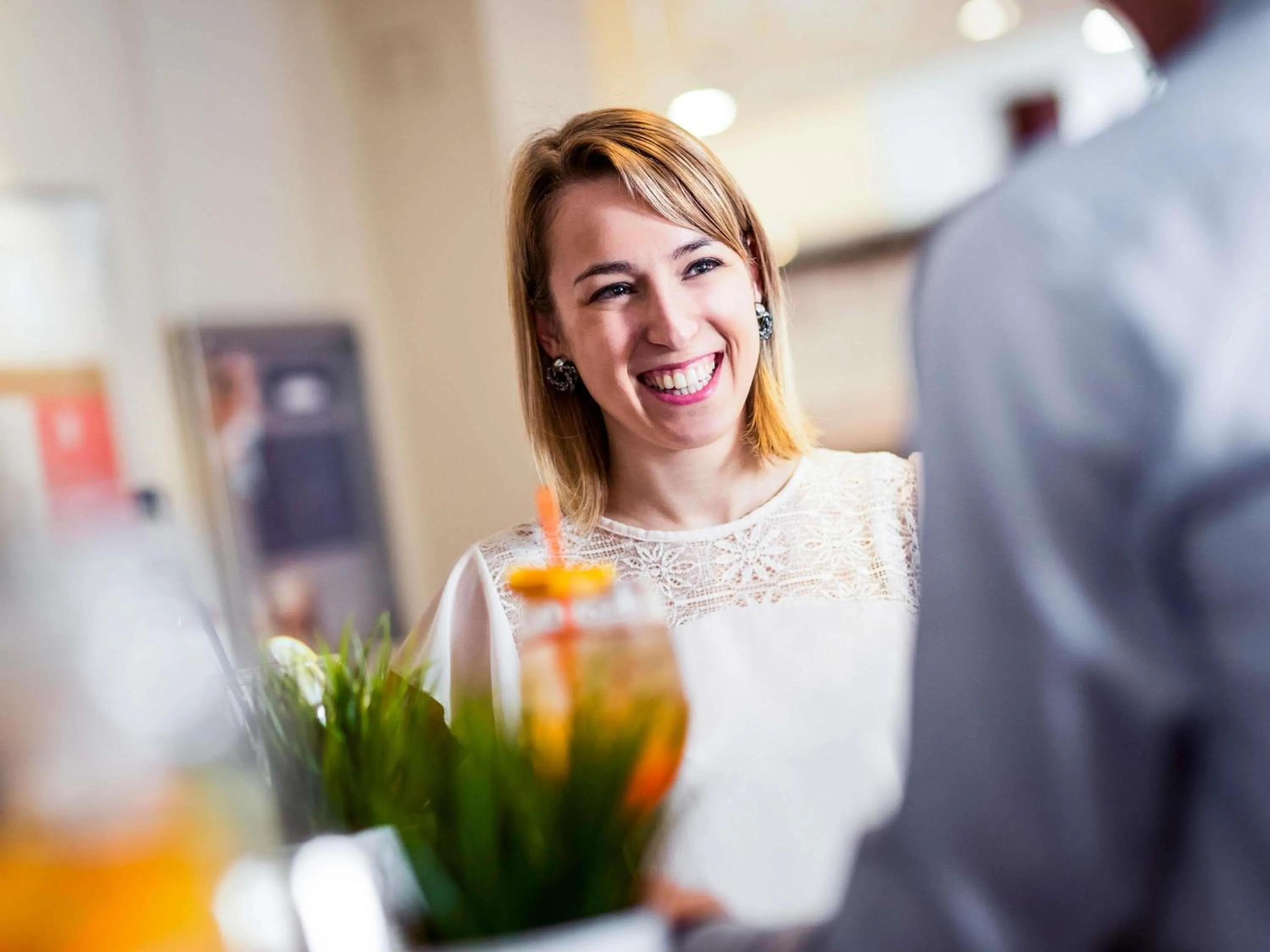 Lounge or bar in Novotel SPA Rennes Centre Gare