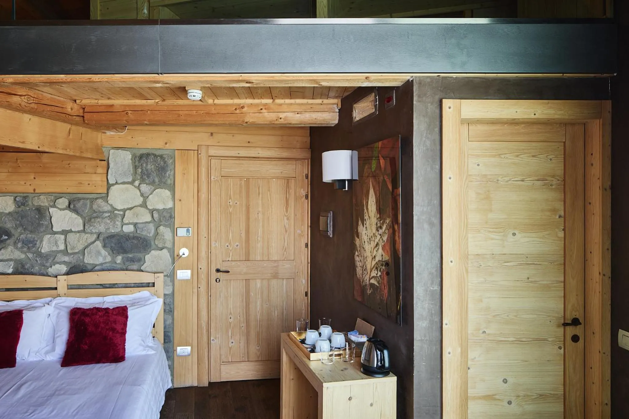 Bedroom, Bed in Chalet Morel 1586 Hotel & Spa