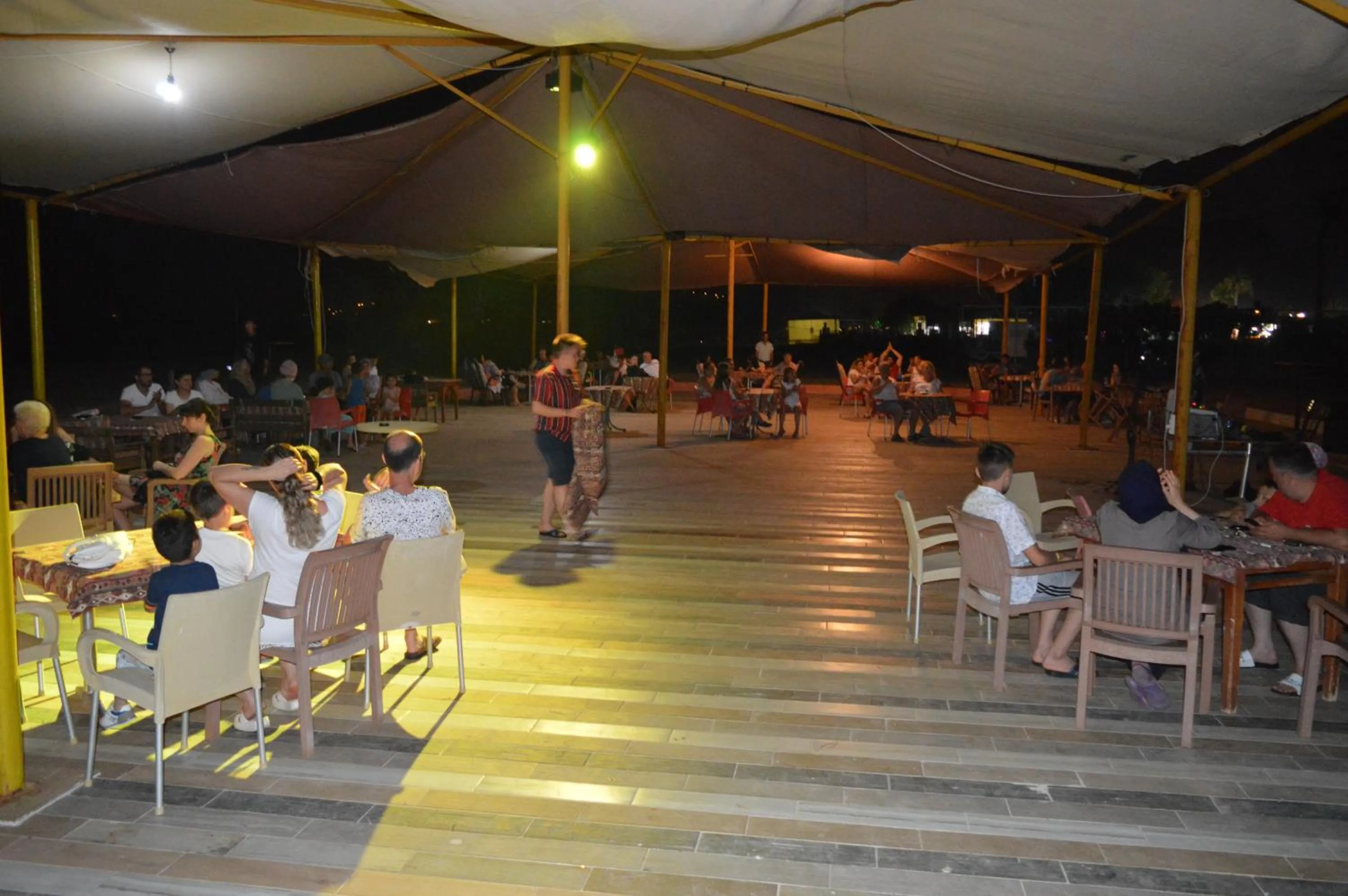 Evening entertainment in Selinus Beach Club Hotel