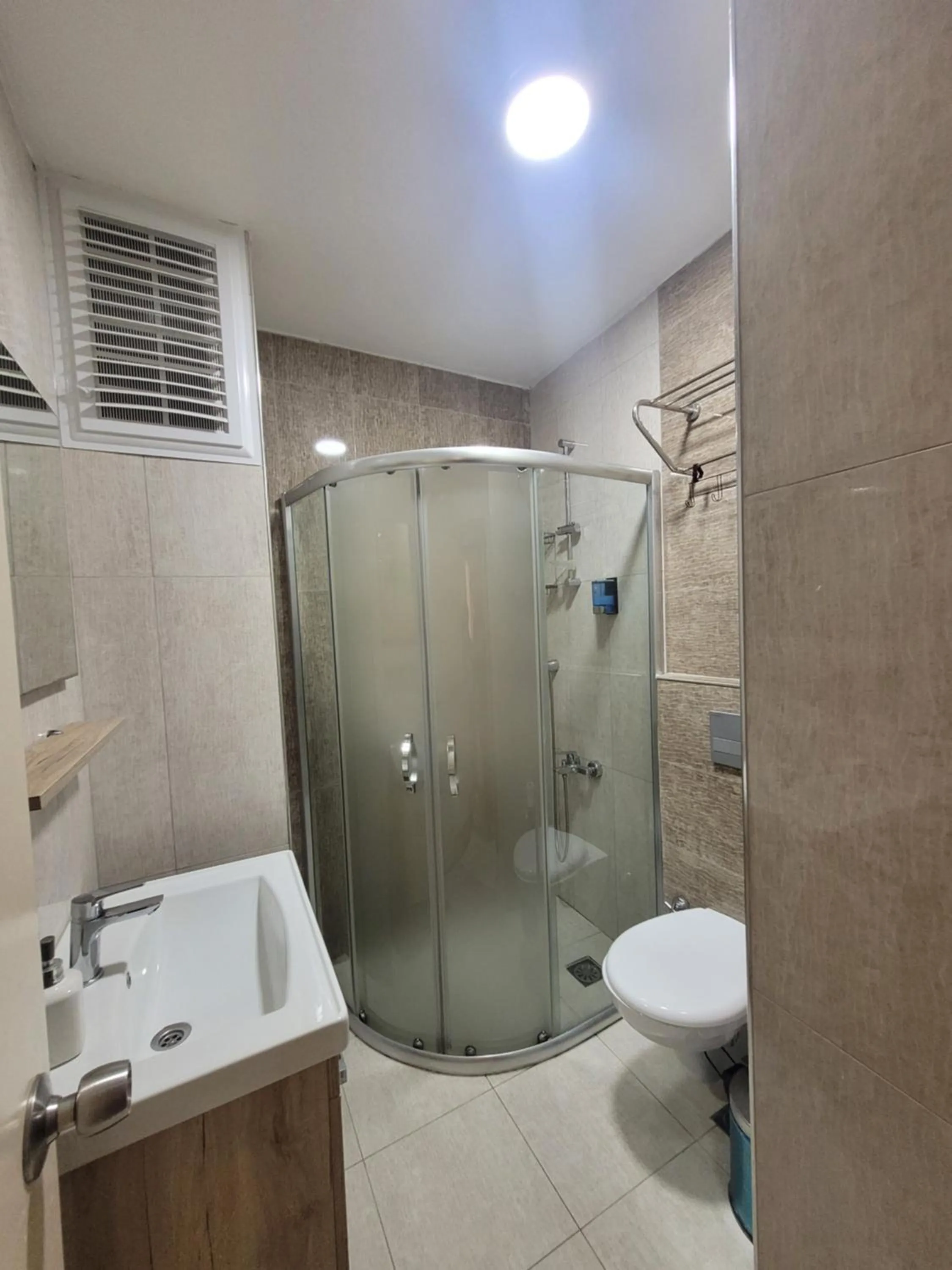 Shower in Selinus Beach Club Hotel