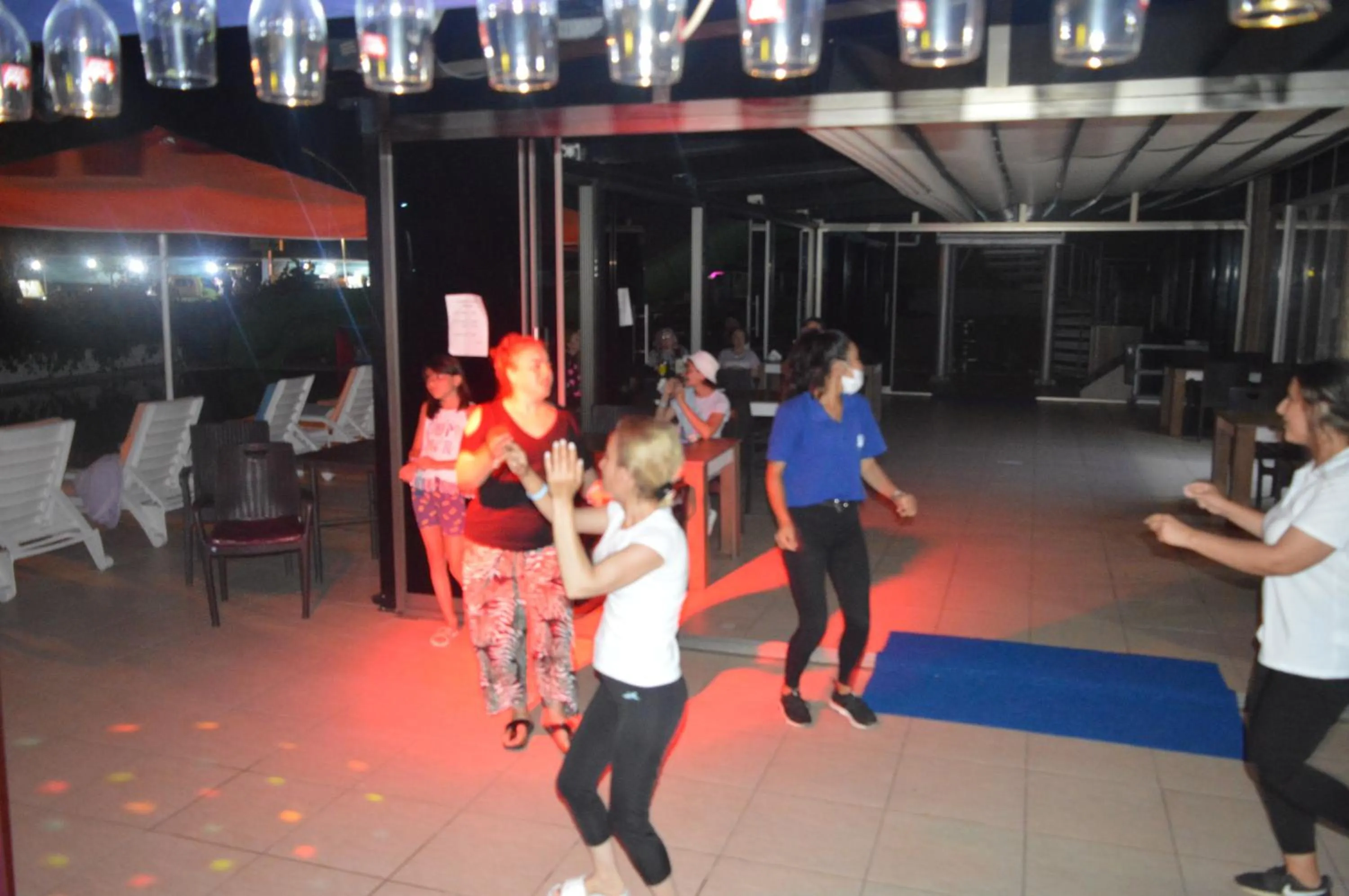 Evening entertainment in Selinus Beach Club Hotel