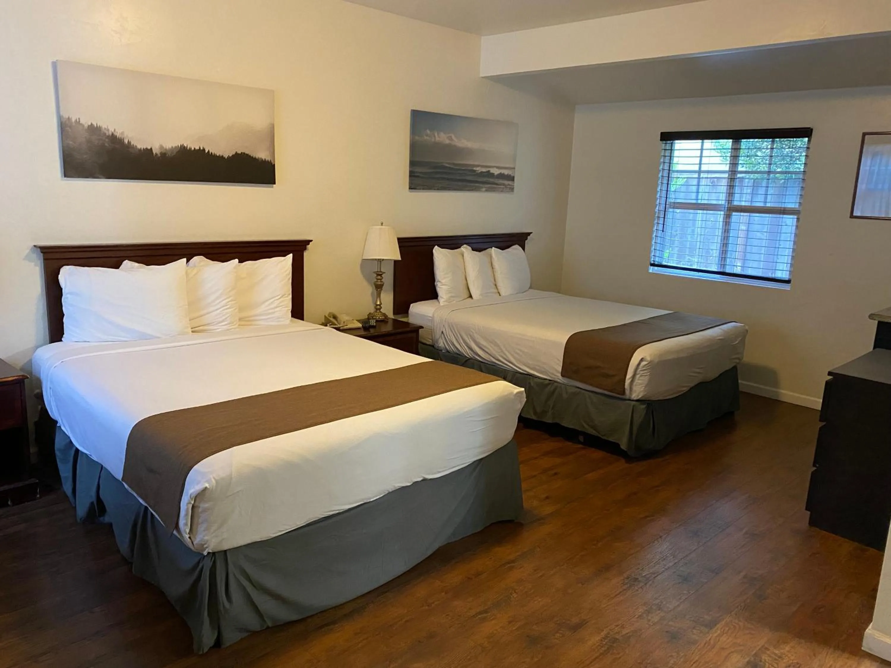 Photo of the whole room, Bed in Bide-A-Wee Inn and Cottages