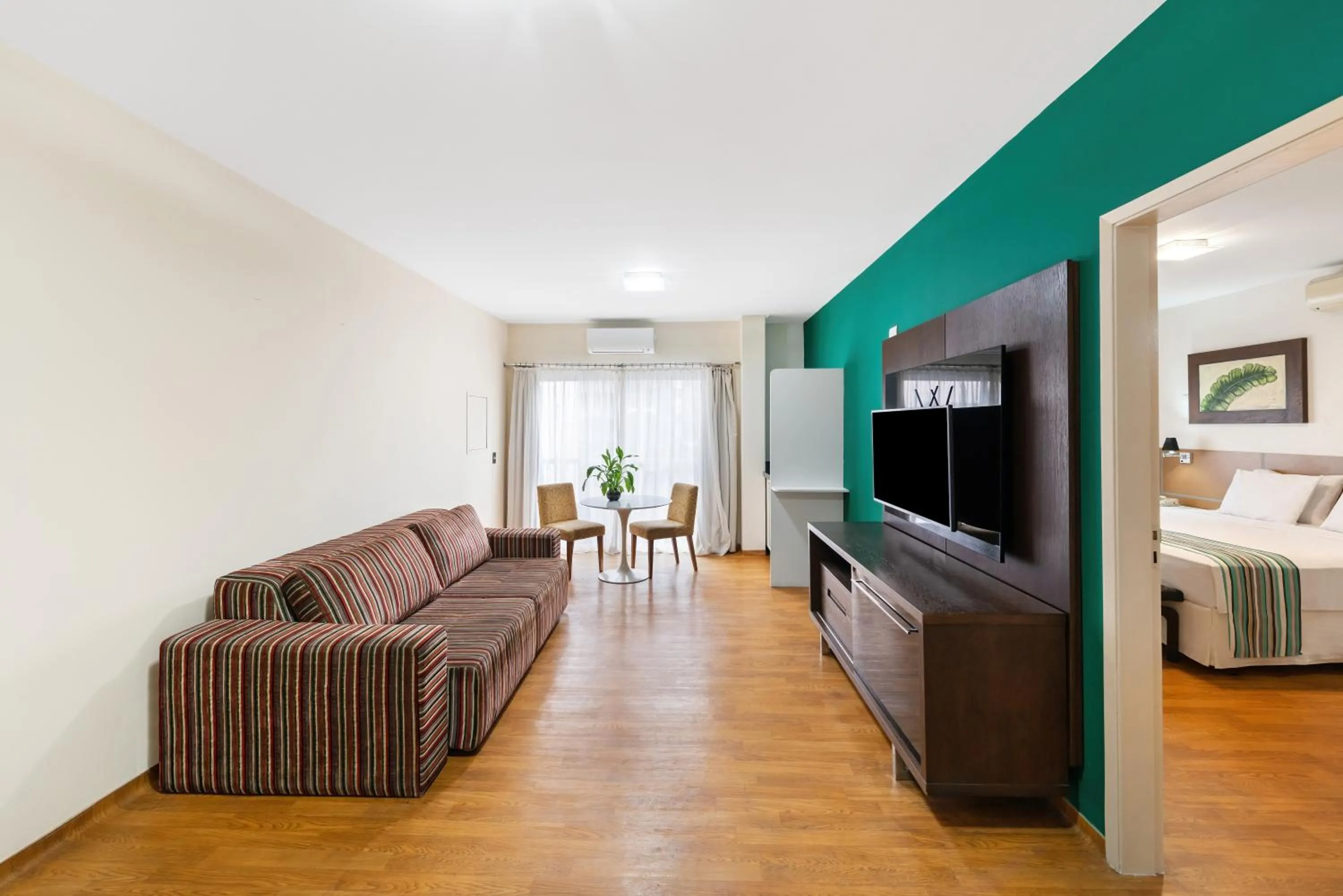 Communal lounge/ TV room, Bed in Capcana Hotel Jardins