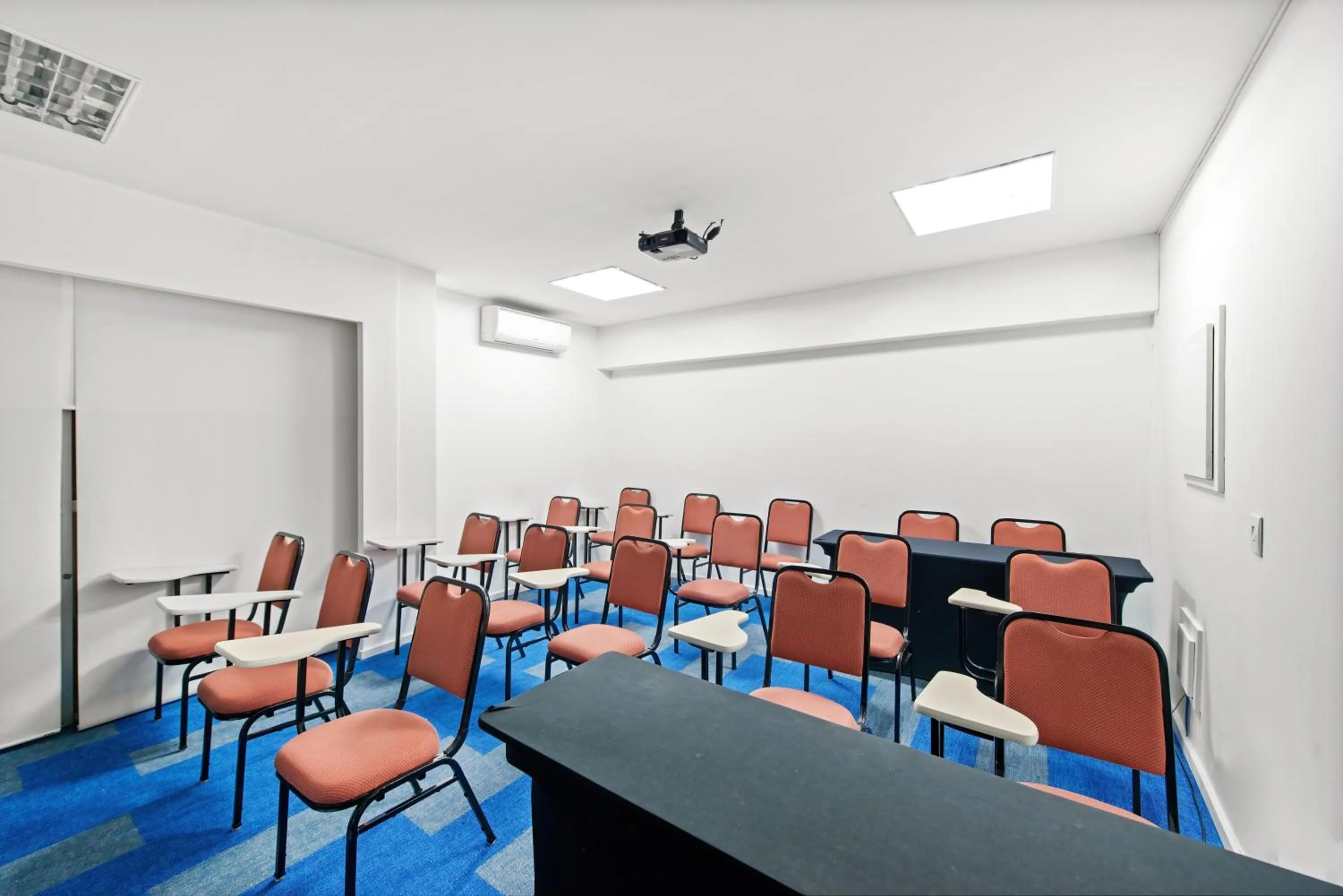 Meeting/conference room in Capcana Hotel Jardins