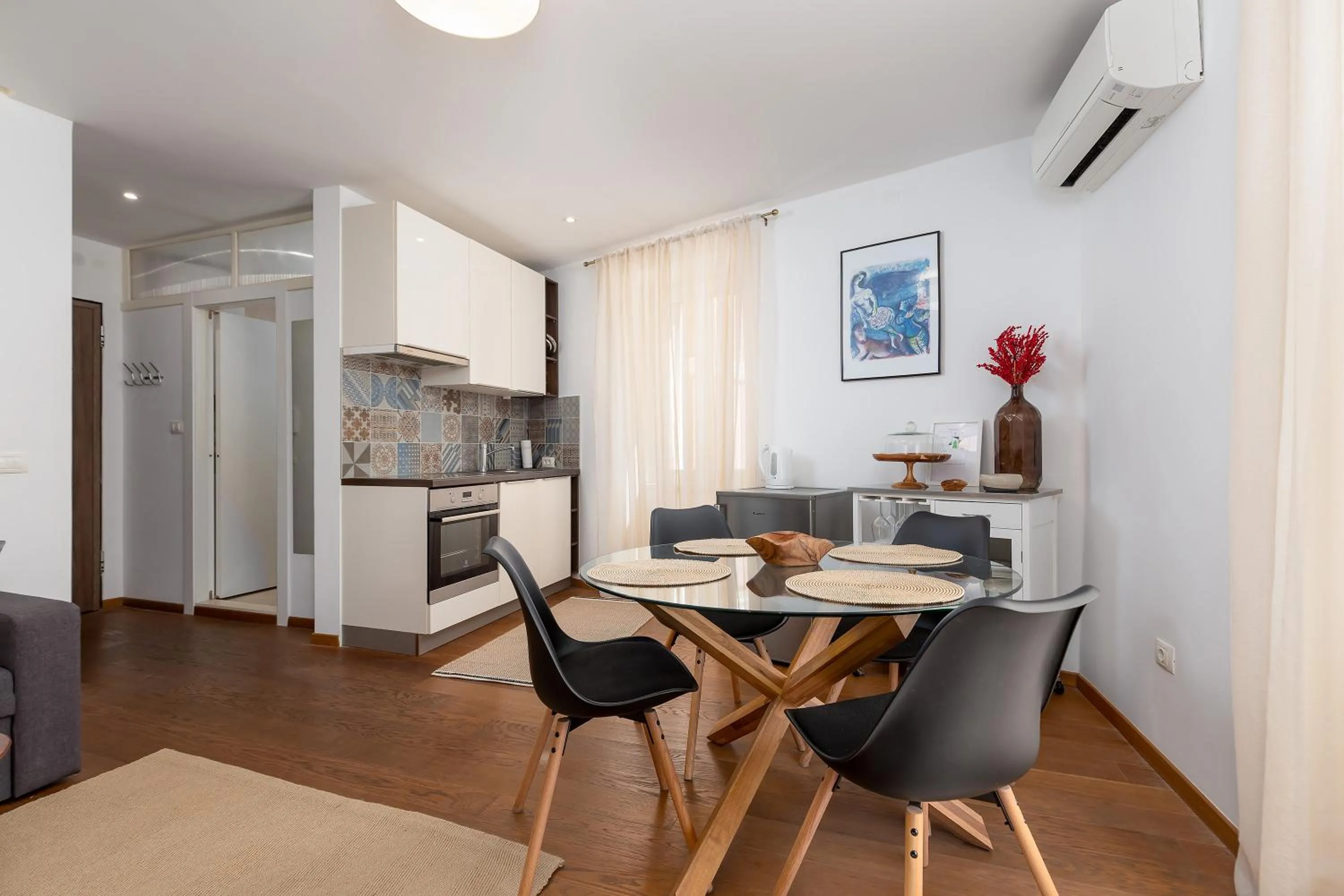 Kitchen or kitchenette in Apartment Lassy by Irundo