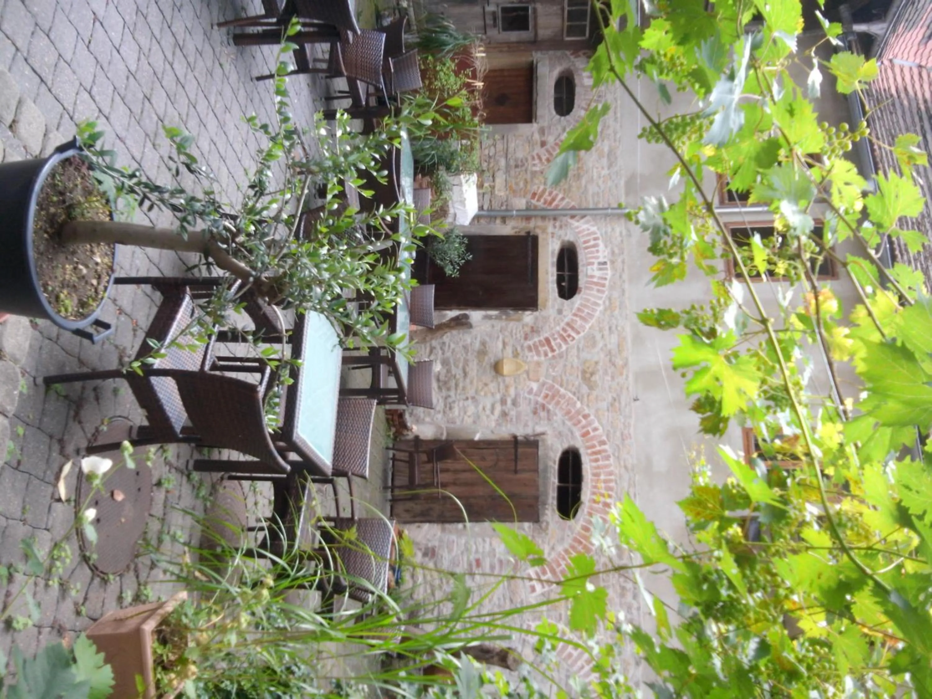 Patio in Hotel Restaurant Toscana Naumburg