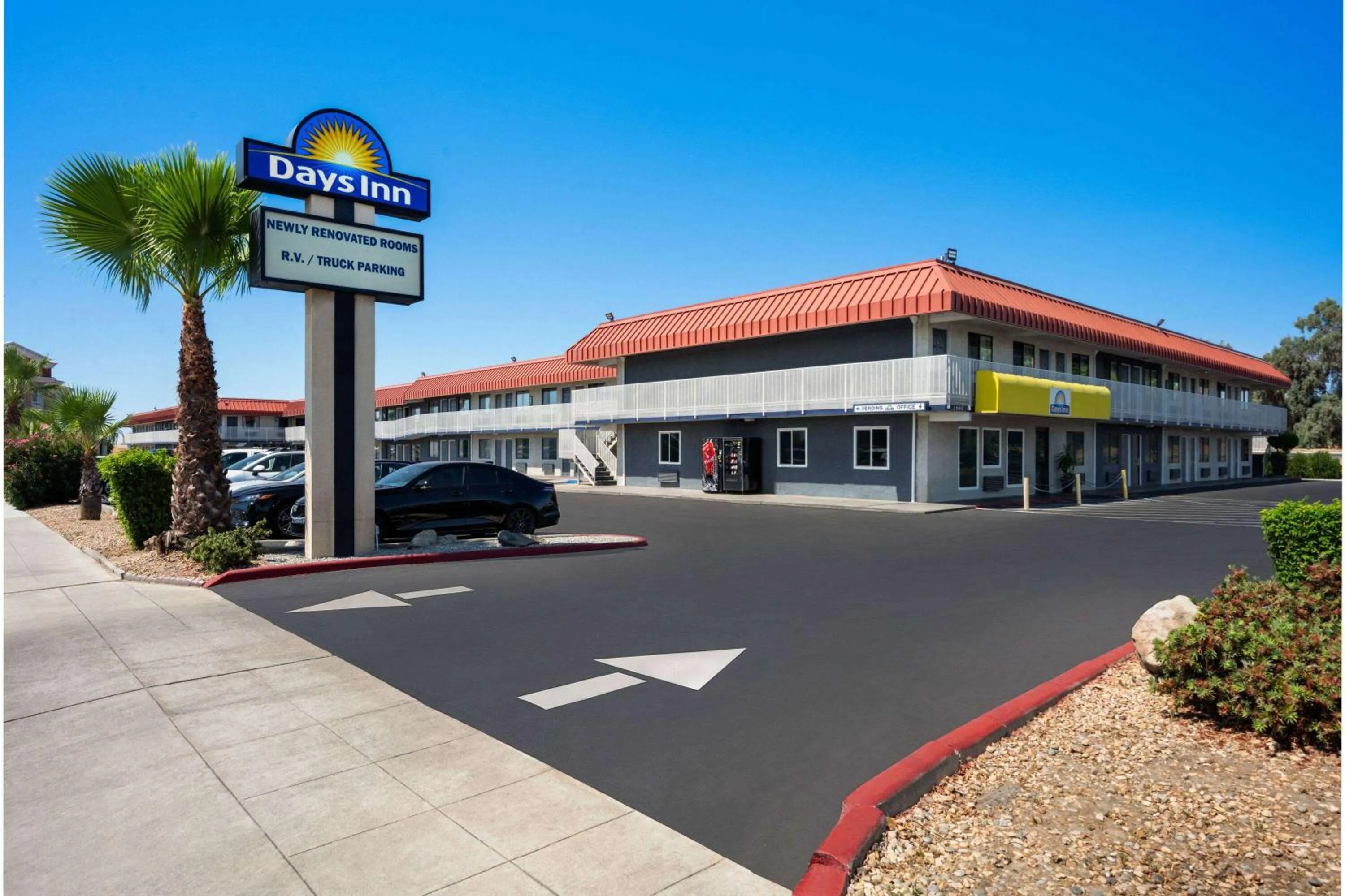 Property building in Days Inn by Wyndham Fresno South