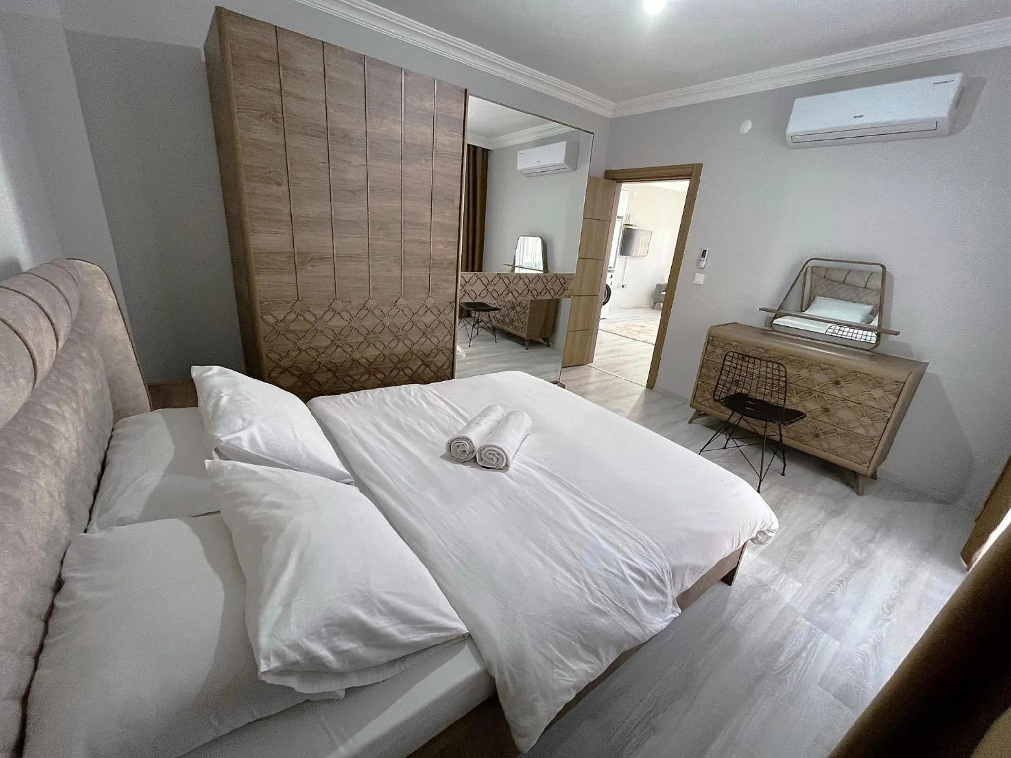 Bed in Cerrahpasa Apart Hotel