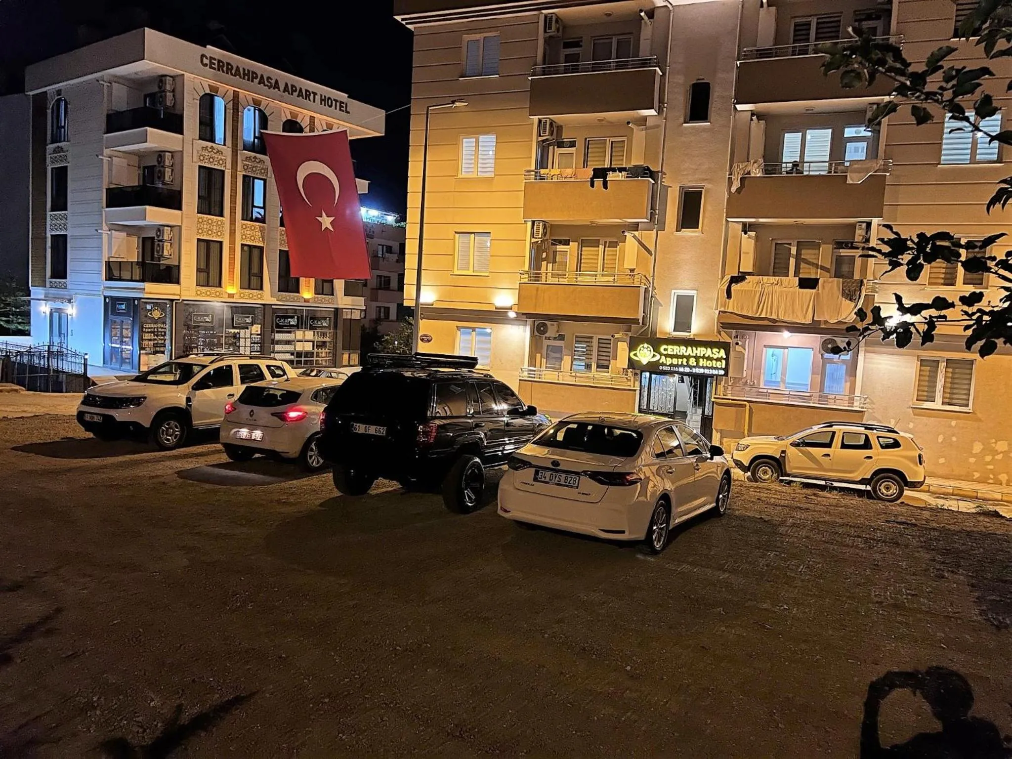 Parking in Cerrahpasa Apart Hotel