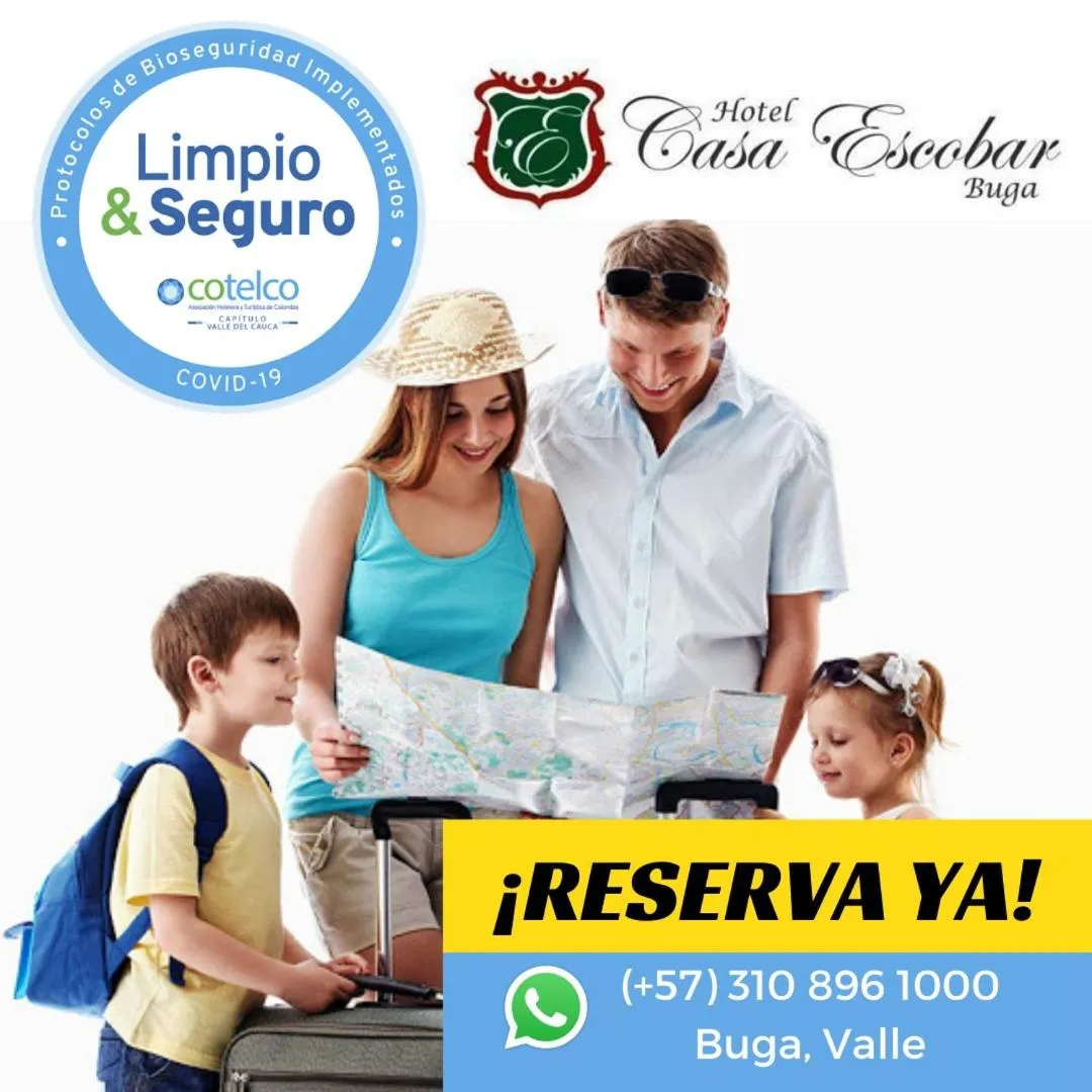 Family in Casa Escobar Buga