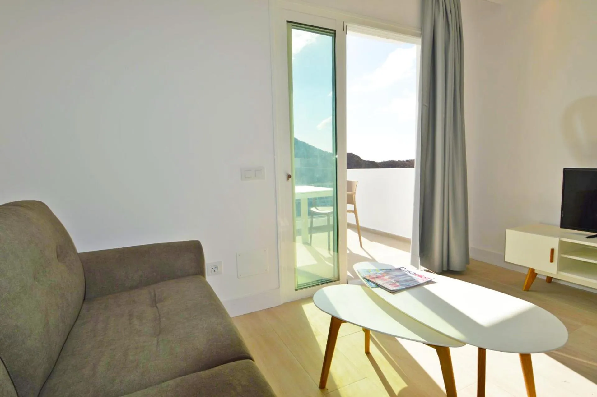 Dining area in Calypso Boutique Apartments - Ceased Trading