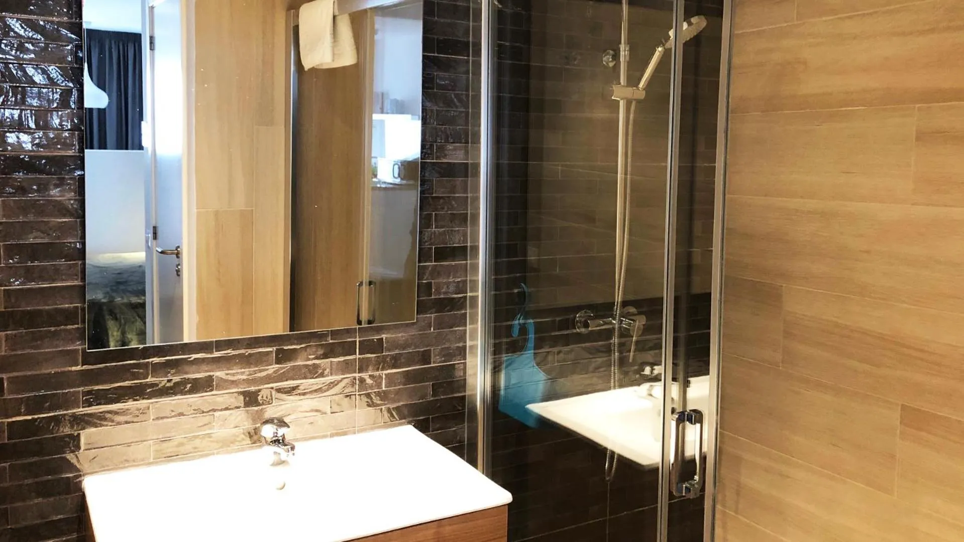 Bathroom in Calypso Boutique Apartments - Ceased Trading