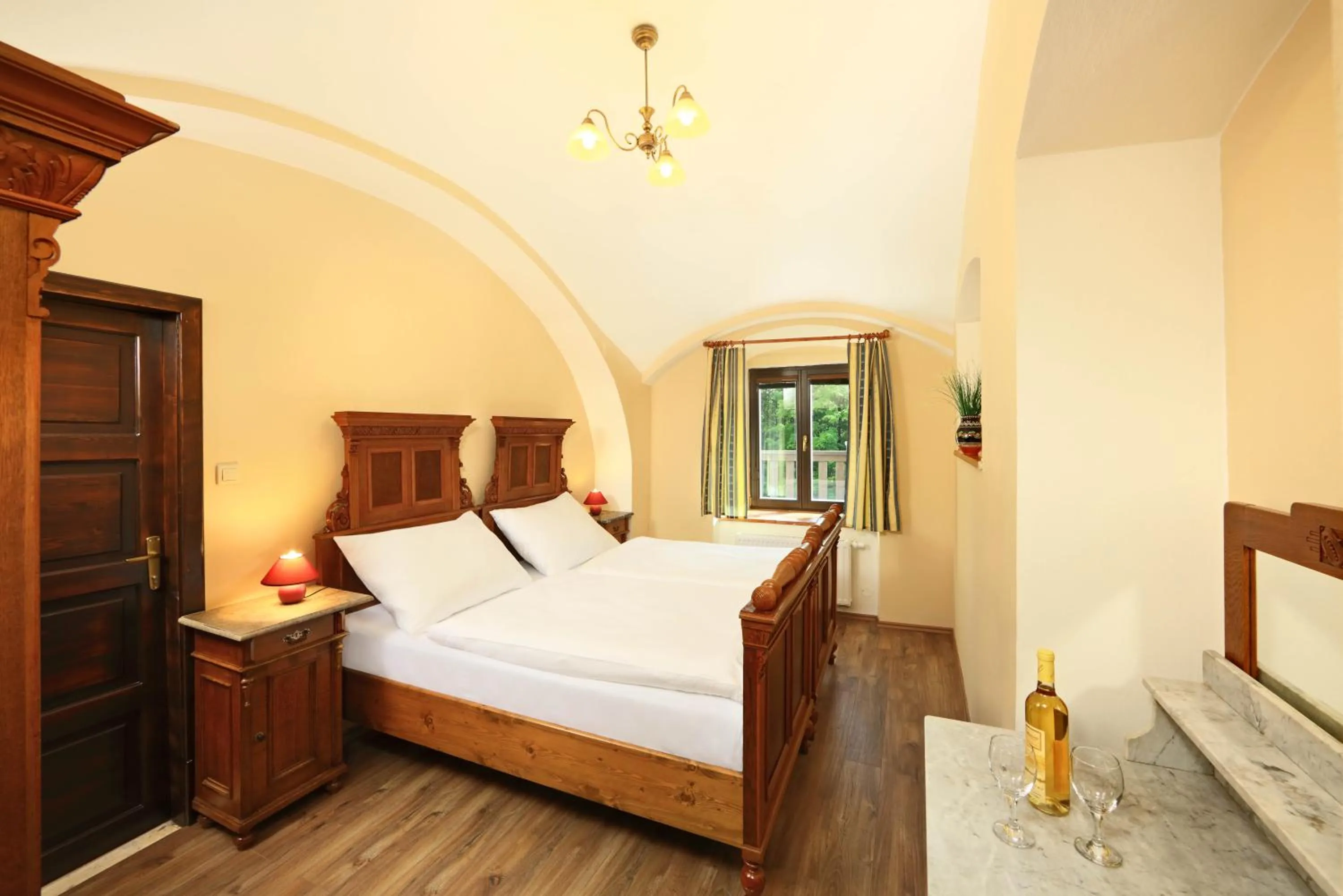 Photo of the whole room, Bed in Pension Teddy