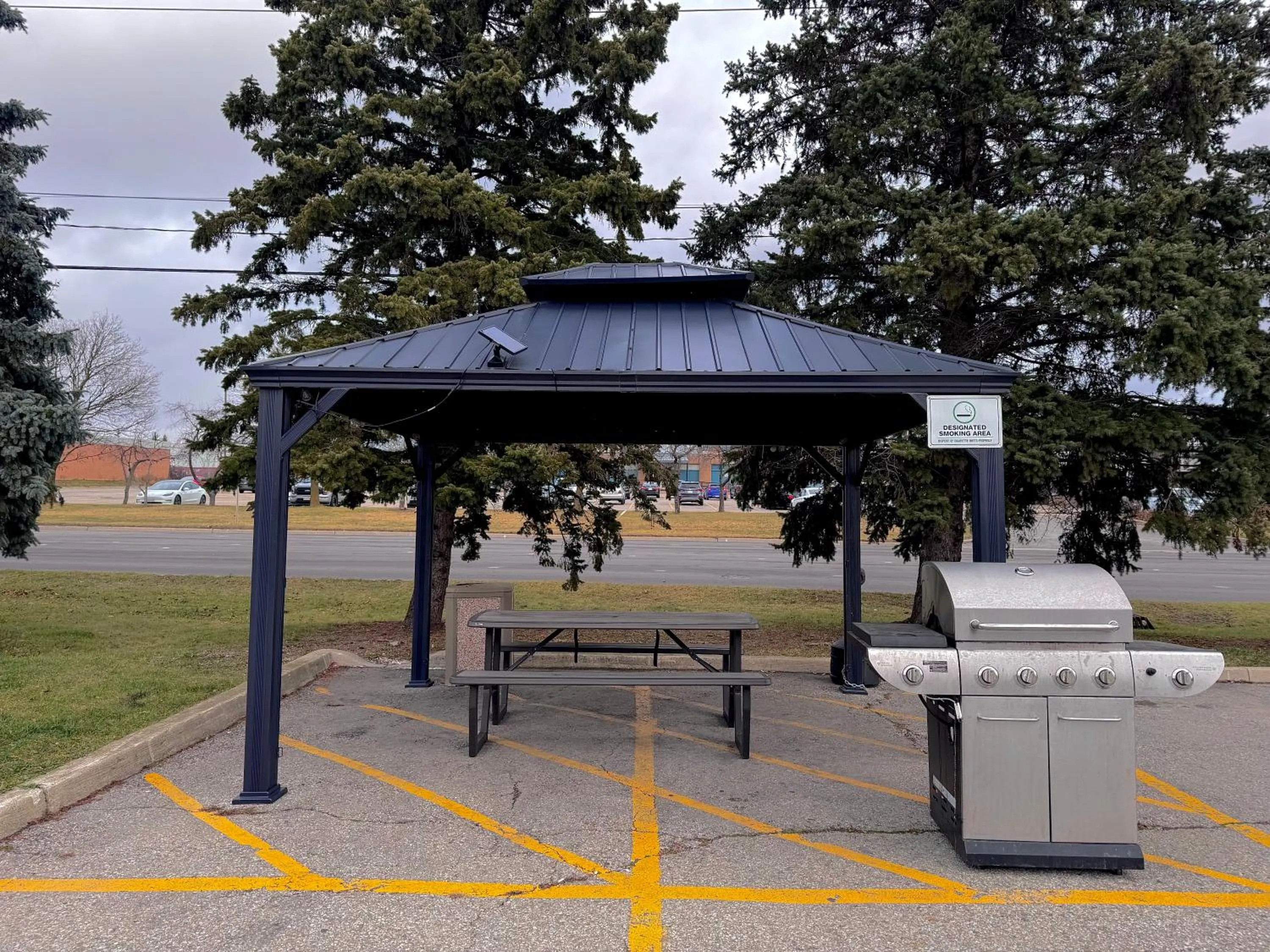 Property building in Super 8 by Wyndham Guelph