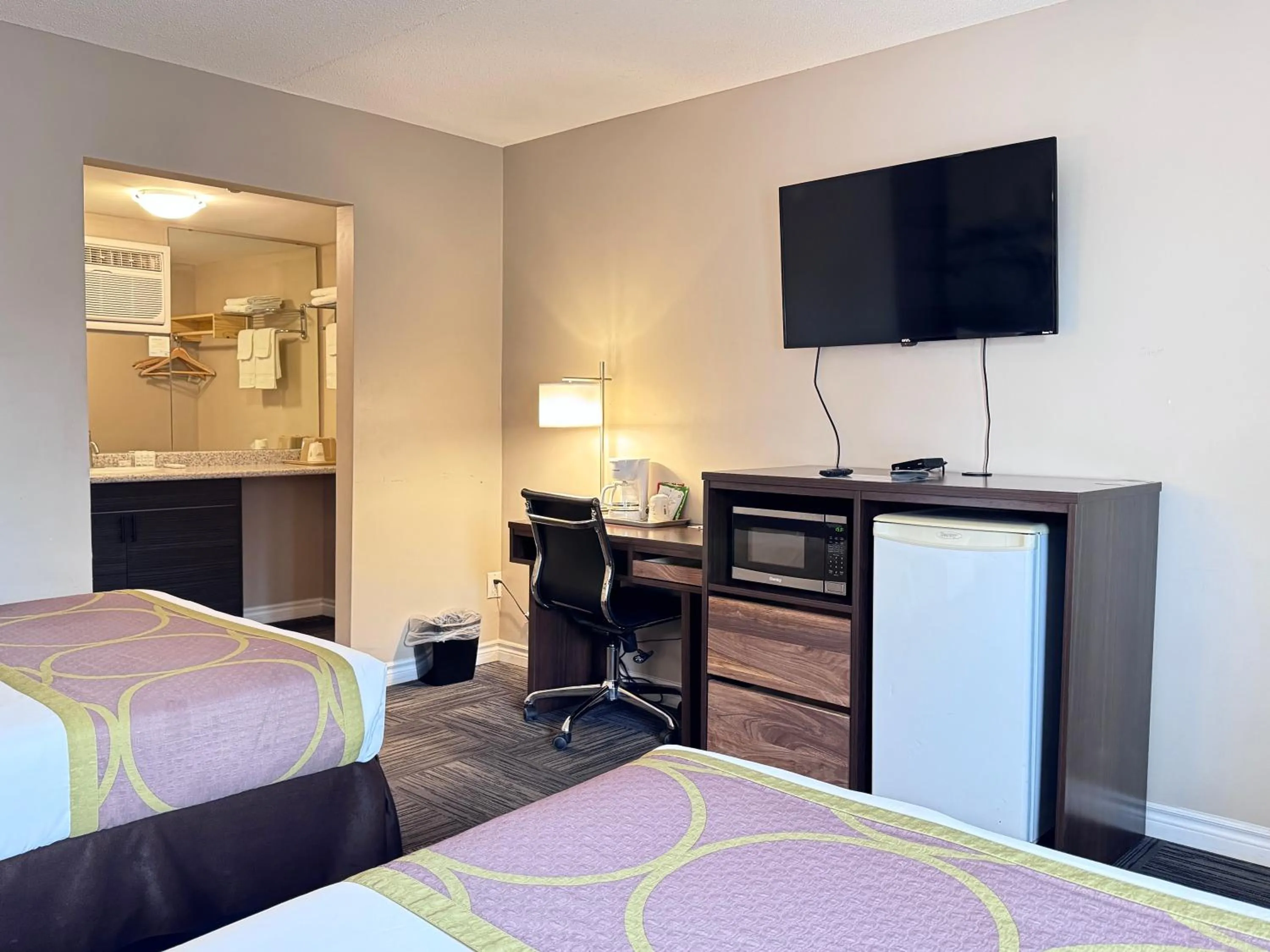 Bed in Super 8 by Wyndham Guelph