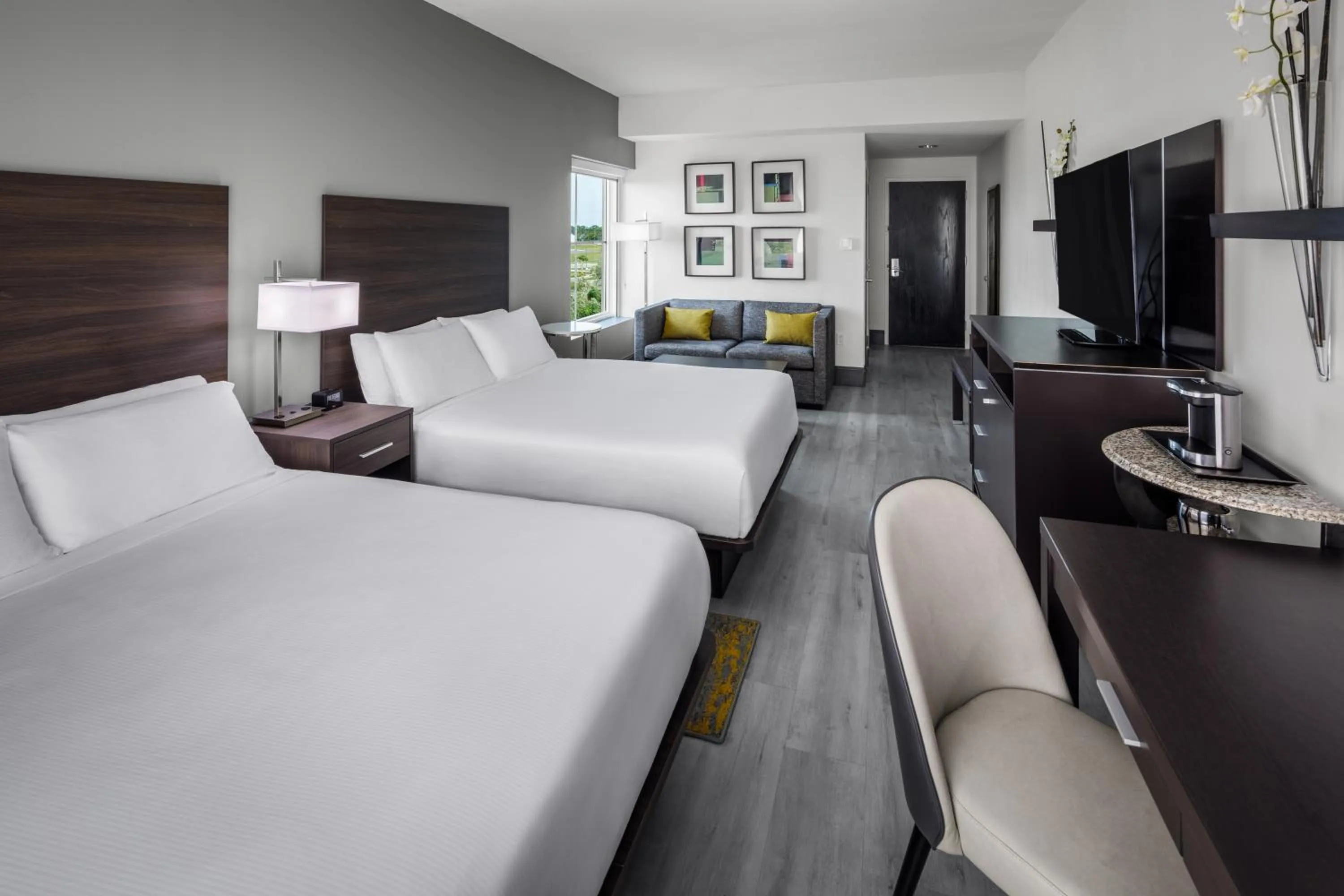 Photo of the whole room, Bed in DoubleTree by Hilton Sarasota Bradenton Airport