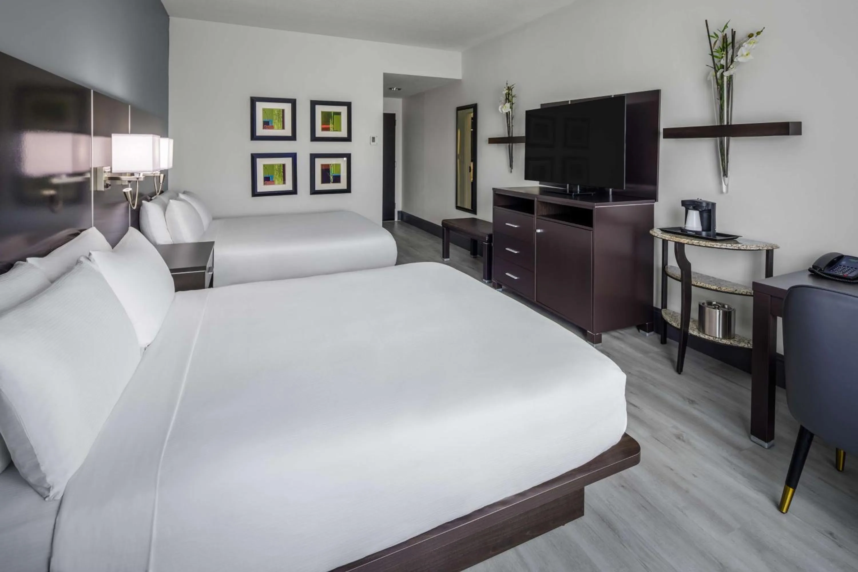 Bed in DoubleTree by Hilton Sarasota Bradenton Airport