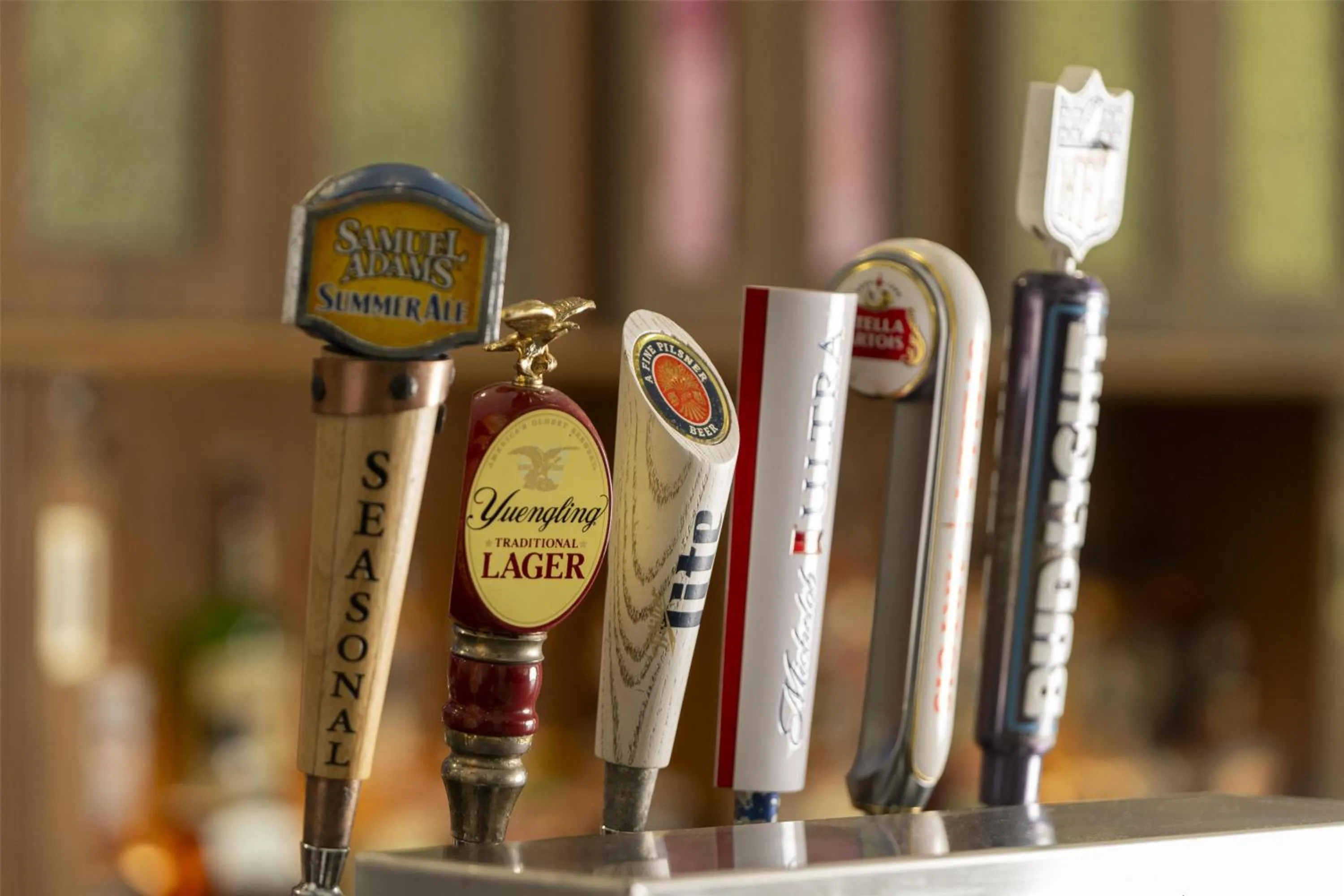 Lounge or bar in DoubleTree by Hilton Sarasota Bradenton Airport