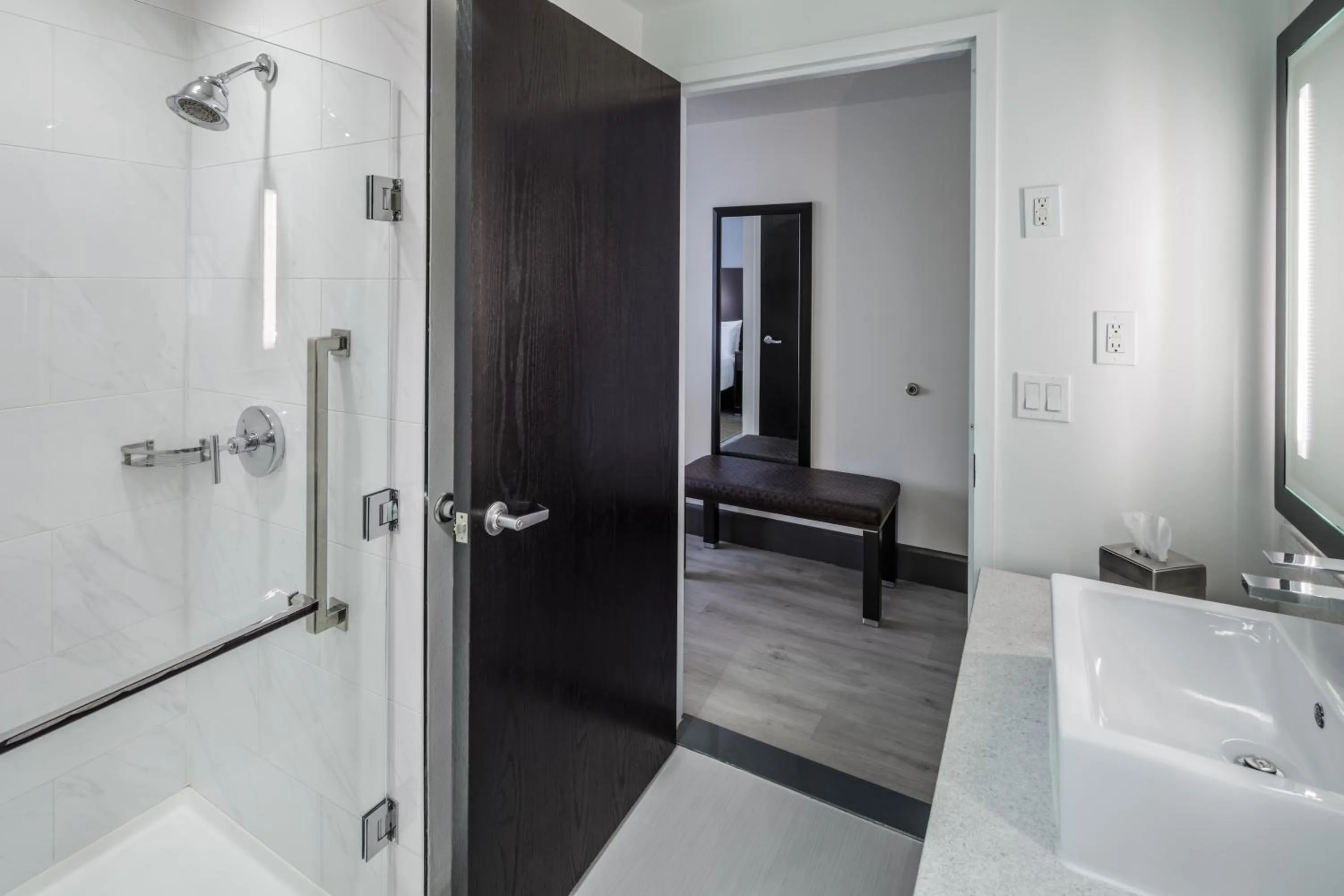 Bathroom in DoubleTree by Hilton Sarasota Bradenton Airport