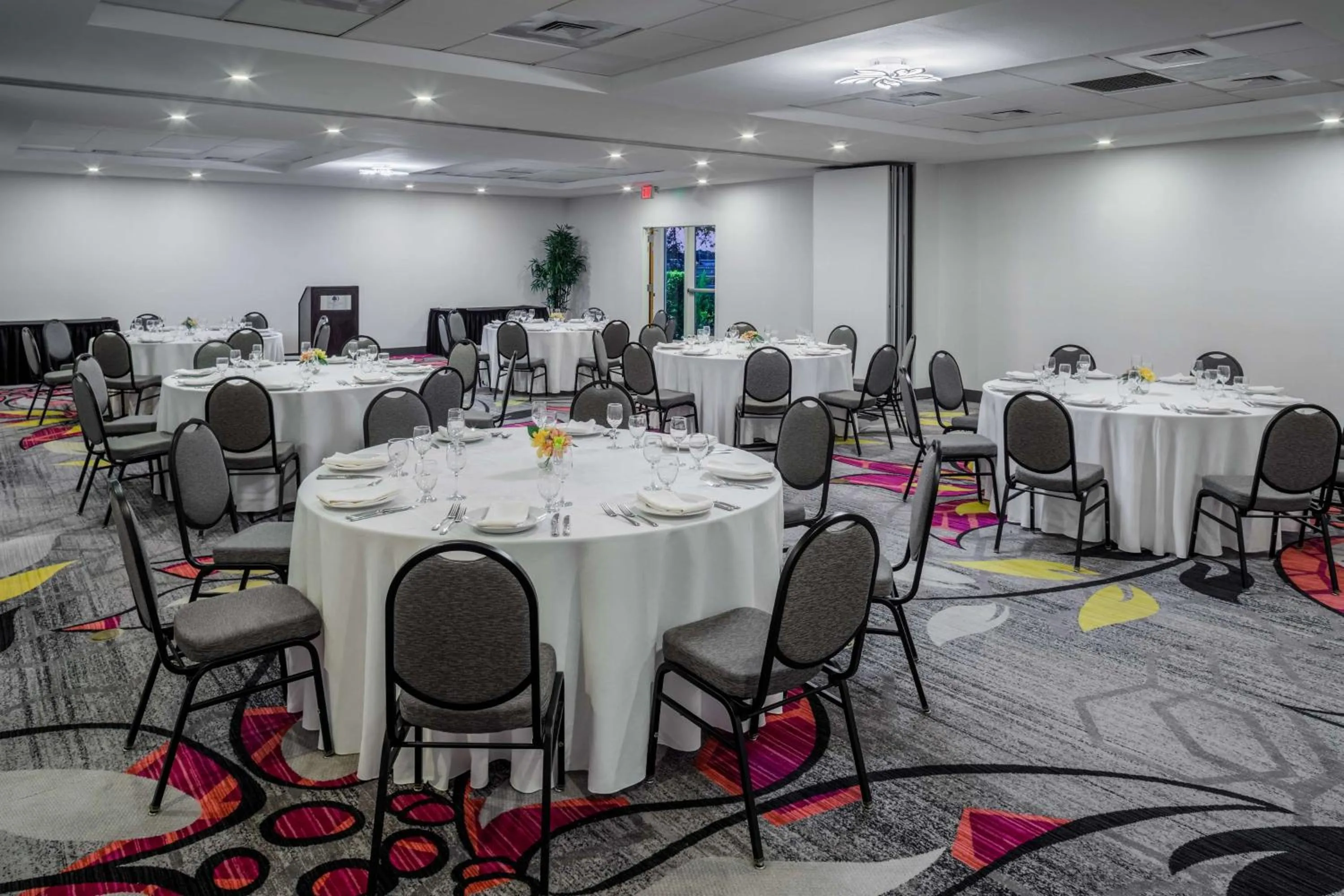 Meeting/conference room in DoubleTree by Hilton Sarasota Bradenton Airport