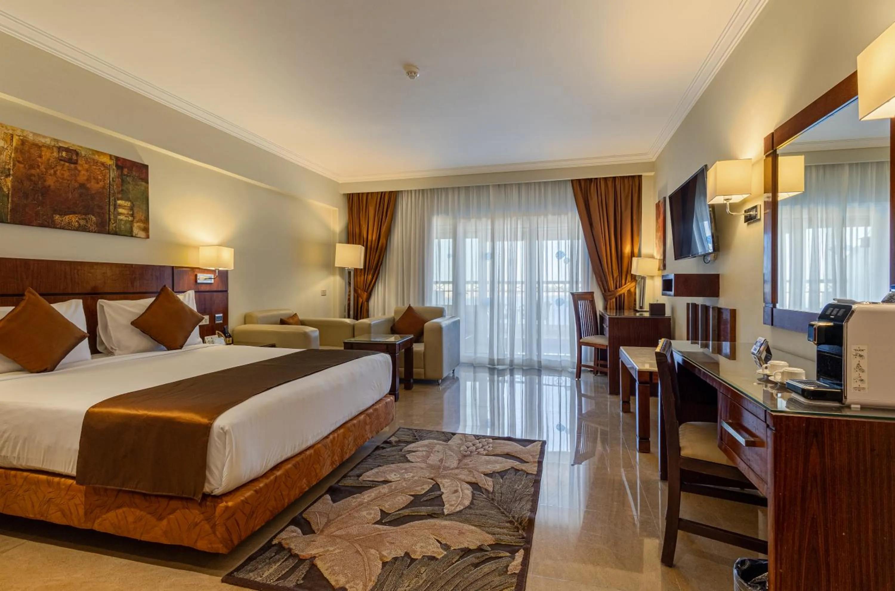 Hot Tub, Bed in Sultan Gardens Resort Sharm El Sheikh - Ultra All Inclusive