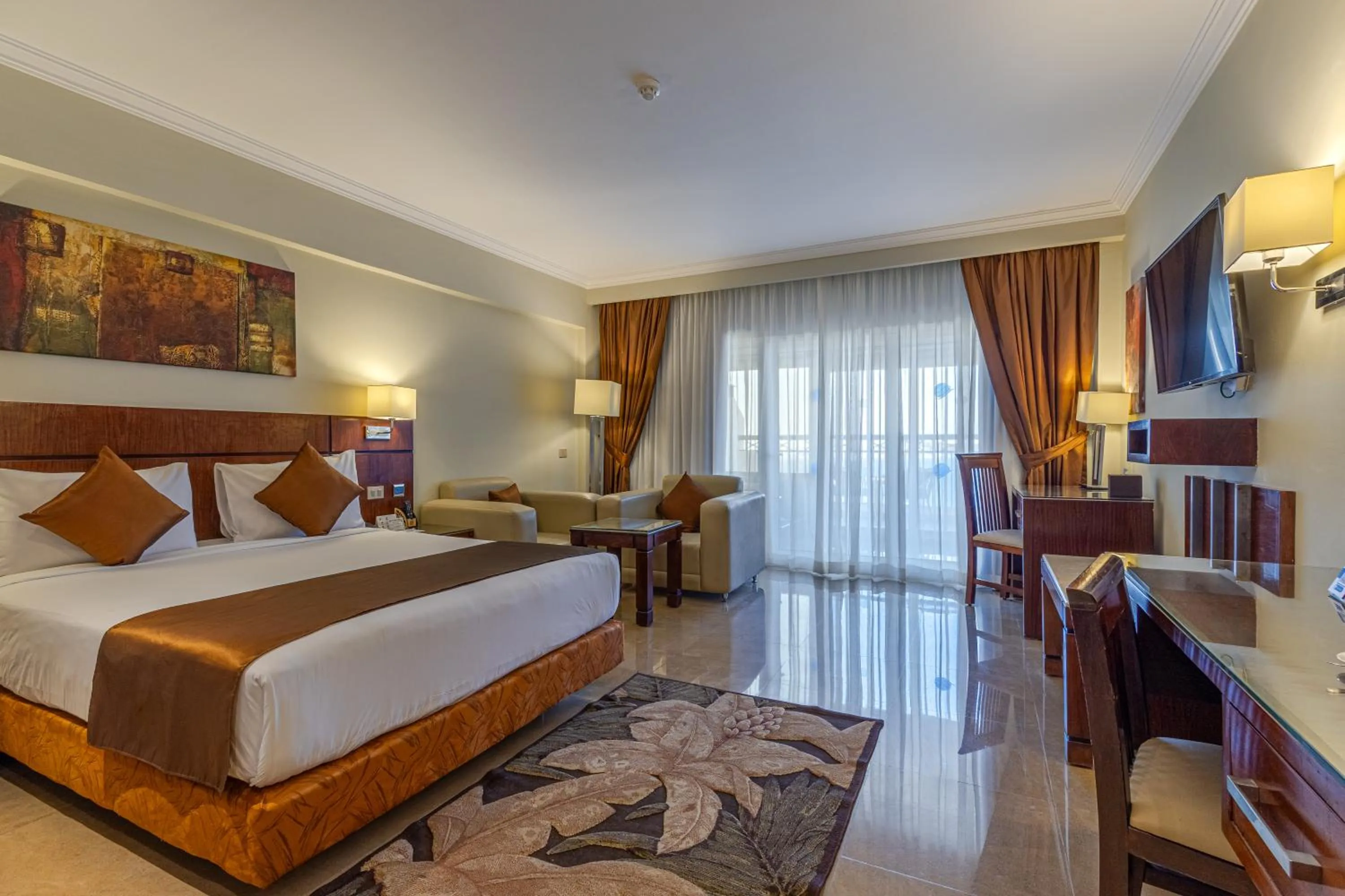 Hot Tub, Bed in Sultan Gardens Resort Sharm El Sheikh - Ultra All Inclusive