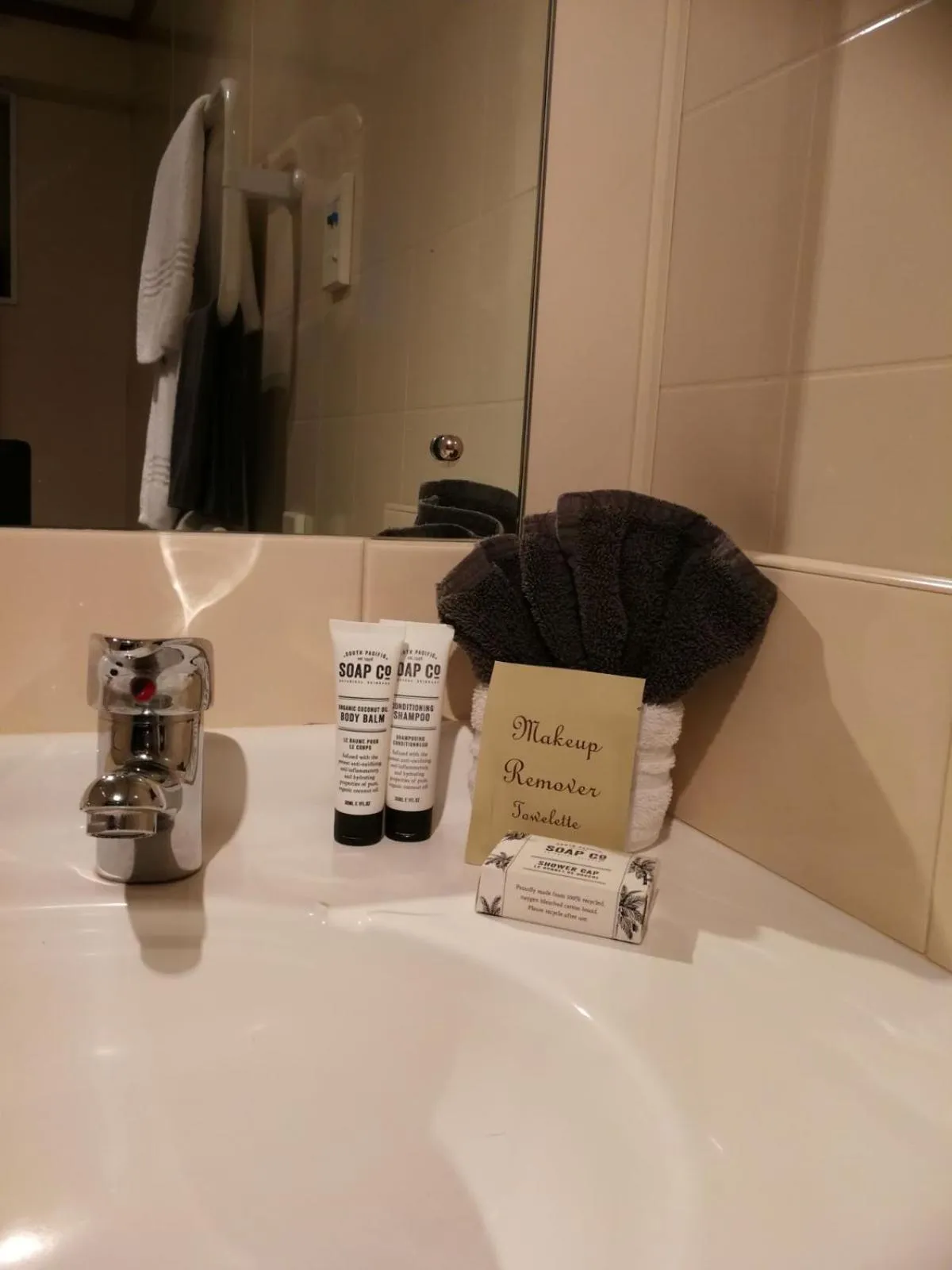 Bathroom in 299 On Devon West