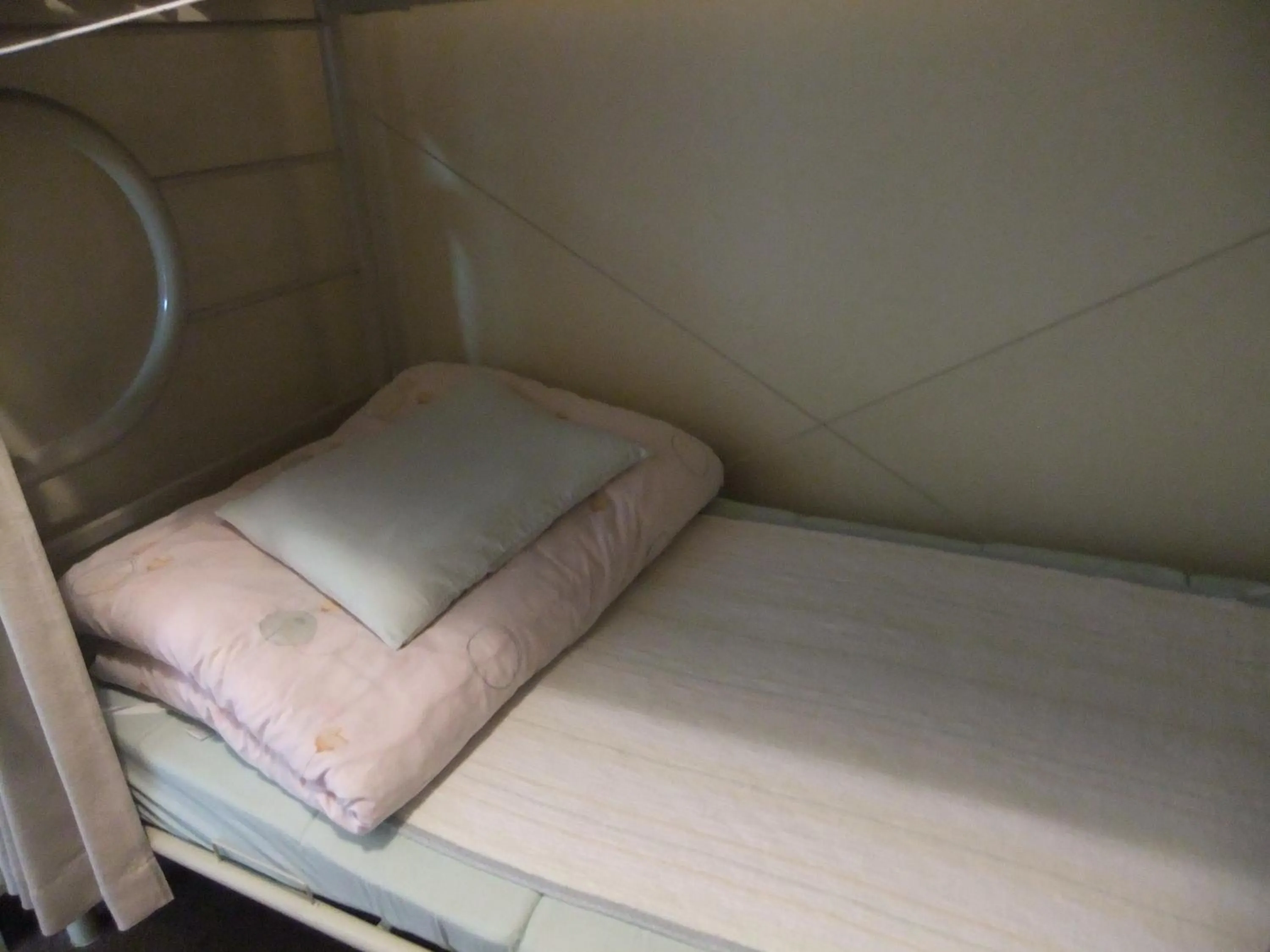 bunk bed, Bed in Grace Naha