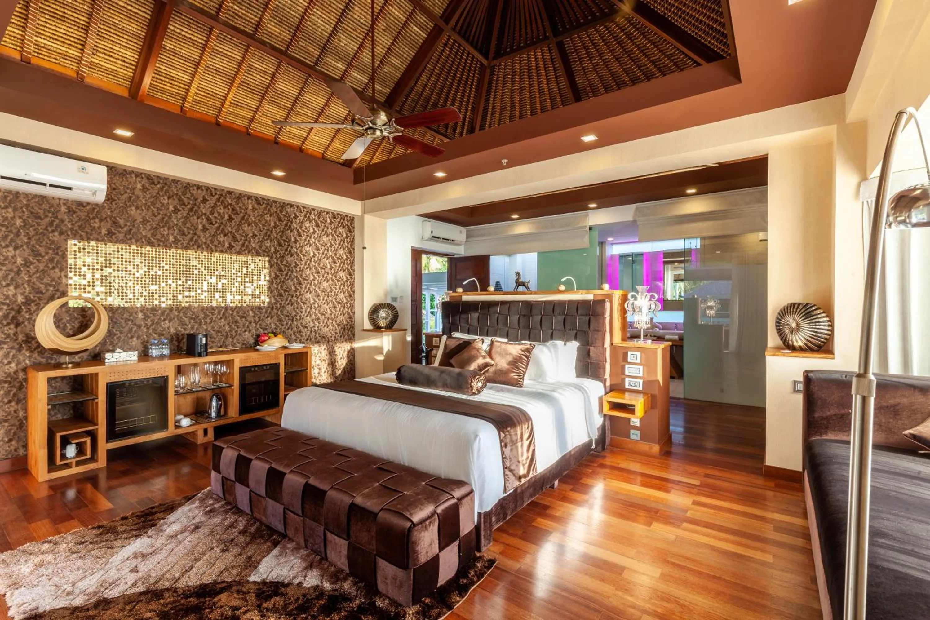 Bedroom, Bed in Seven Secrets by Hanging Gardens