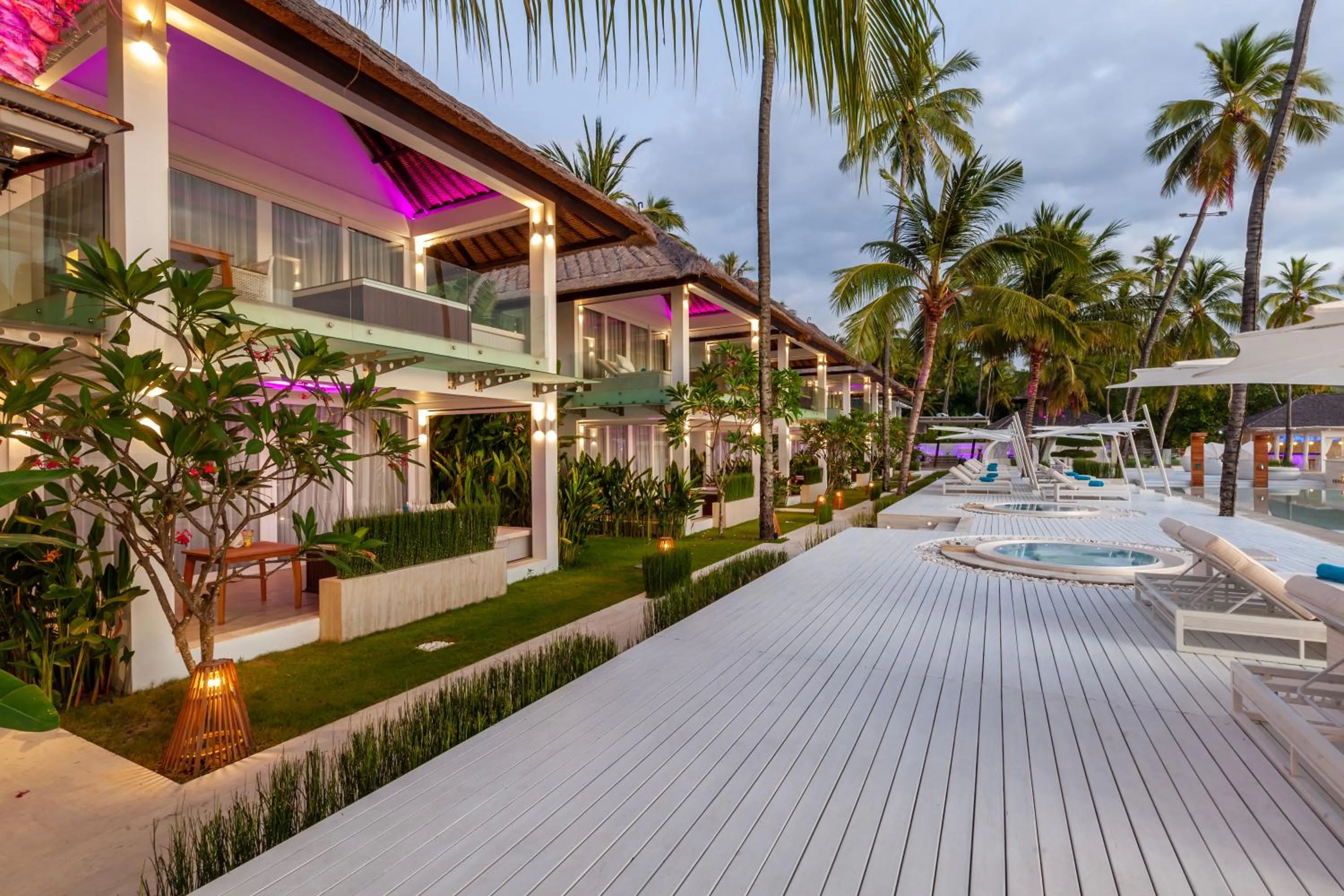 Property building in Seven Secrets by Hanging Gardens