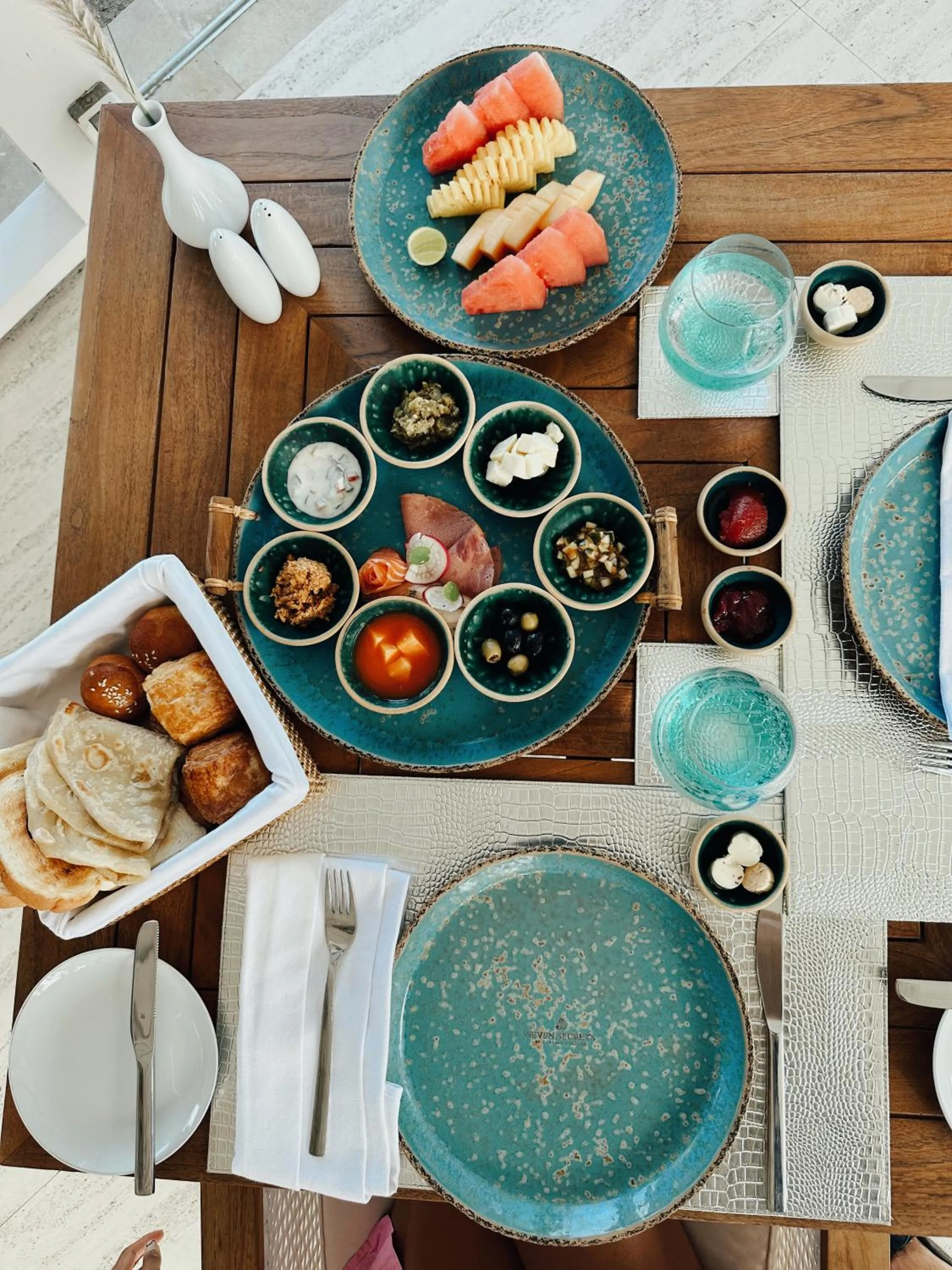 Restaurant/places to eat in Seven Secrets by Hanging Gardens