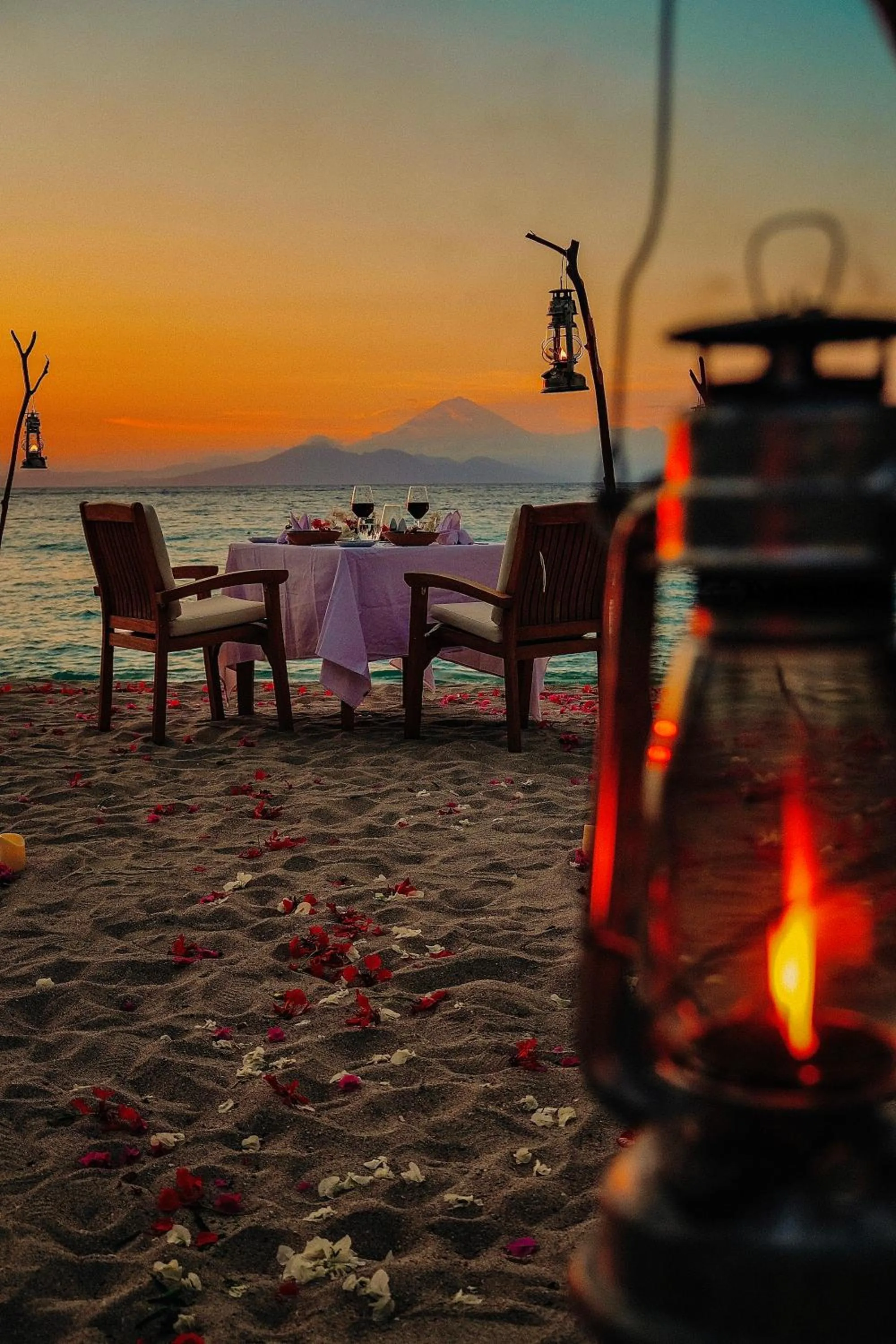 Restaurant/places to eat in Seven Secrets by Hanging Gardens